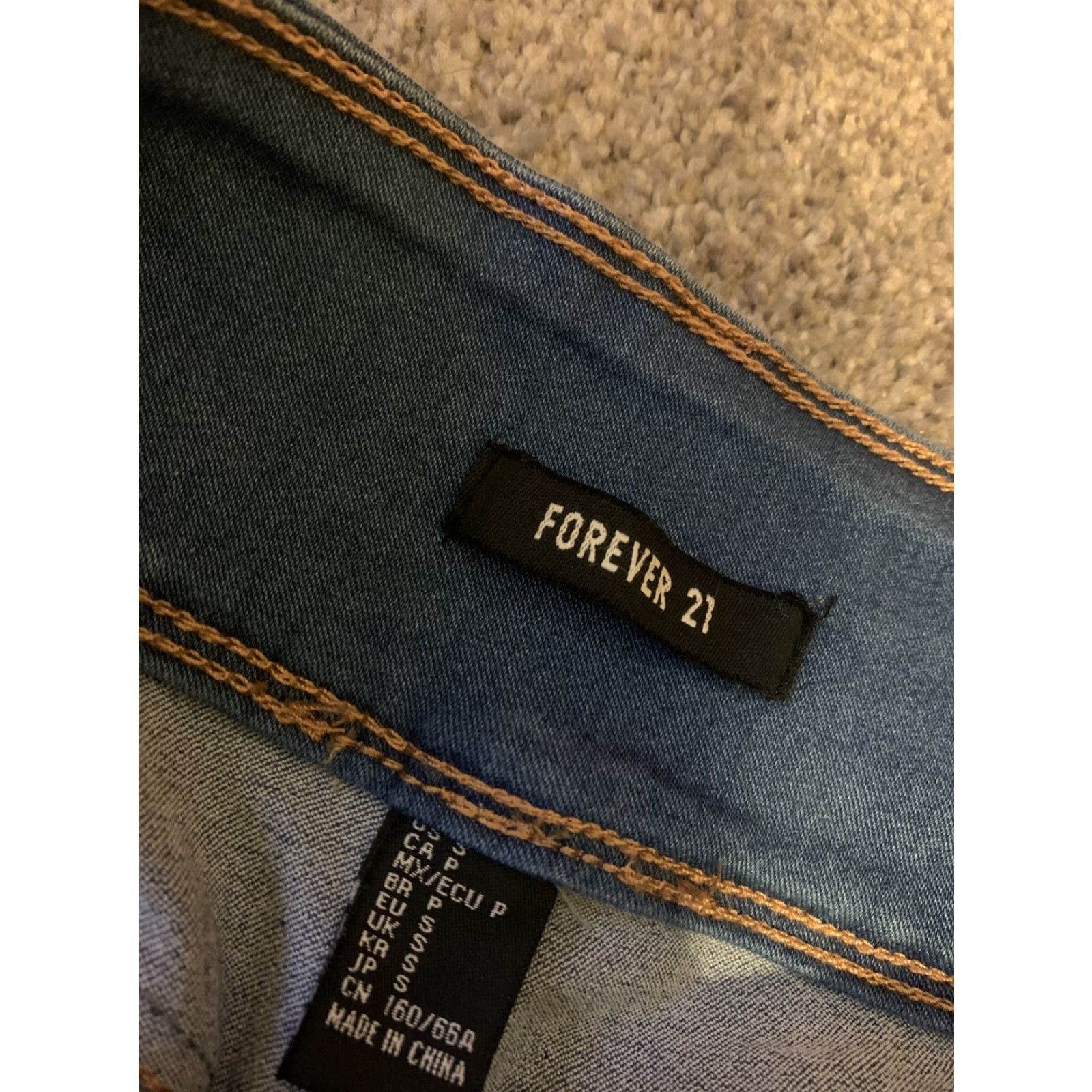 Forever 21 FOREVER 21 Denim Push Up Shorts SMALL Womens Slim Pockets Blue Cotton Blend Denim NWT Size 28" / US 6 / IT 42 - 3 Thumbnail