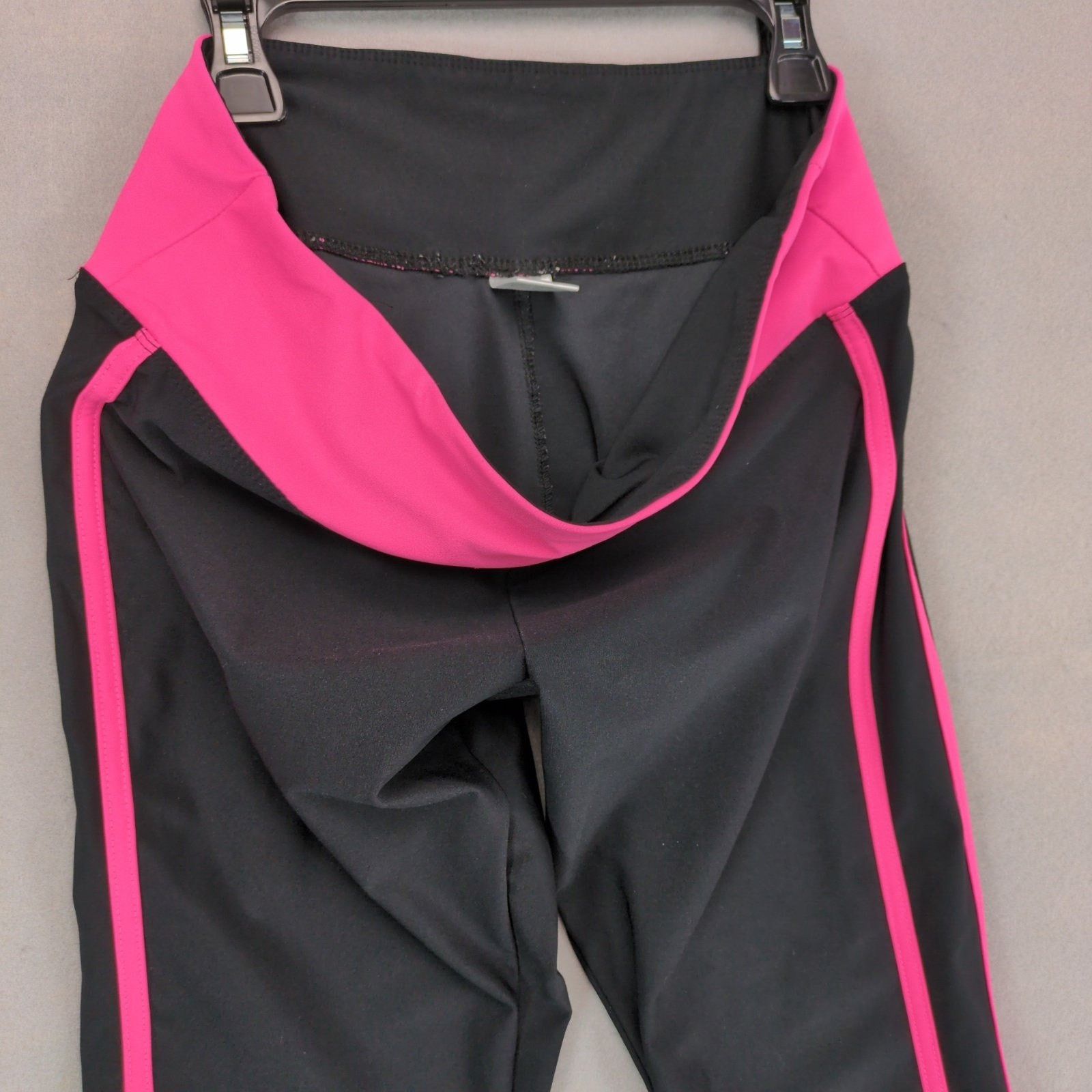 Steve Madden Steve Madden Women's M Black & Neon Pink Short Leggings Size 30" / US 8 / IT 44 - 3 Thumbnail