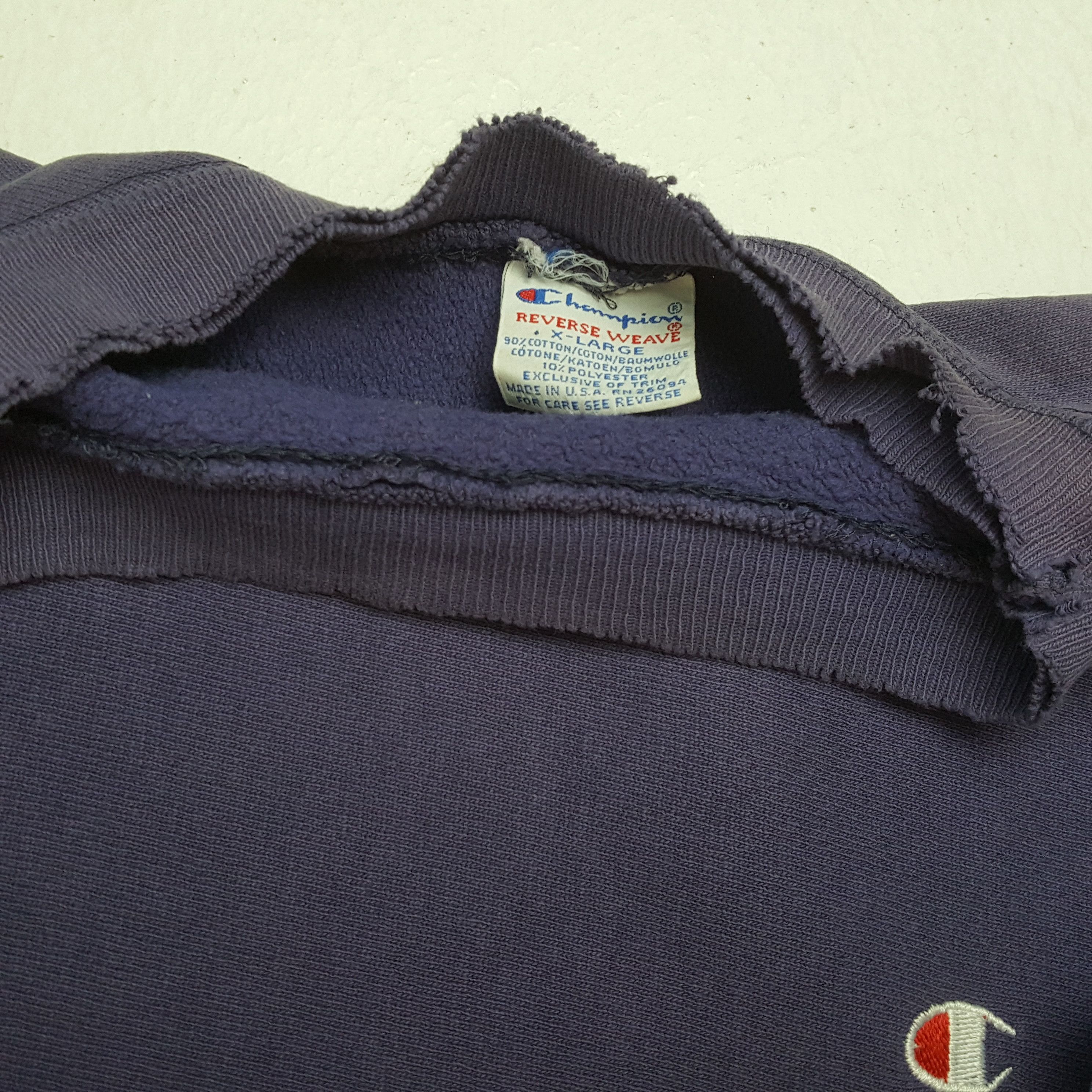 Champion × Vintage Vintage CHAMPION Reverse Weave Distressed Sweatshirts Size US L / EU 52-54 / 3 - 9 Thumbnail