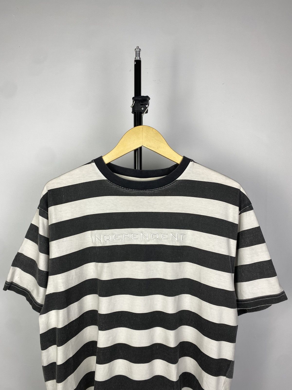 Independent Truck Co. × Vintage Vintage 90s Distressed Independent Logo Striped T Shirt Size US L / EU 52-54 / 3 - 2 Thumbnail