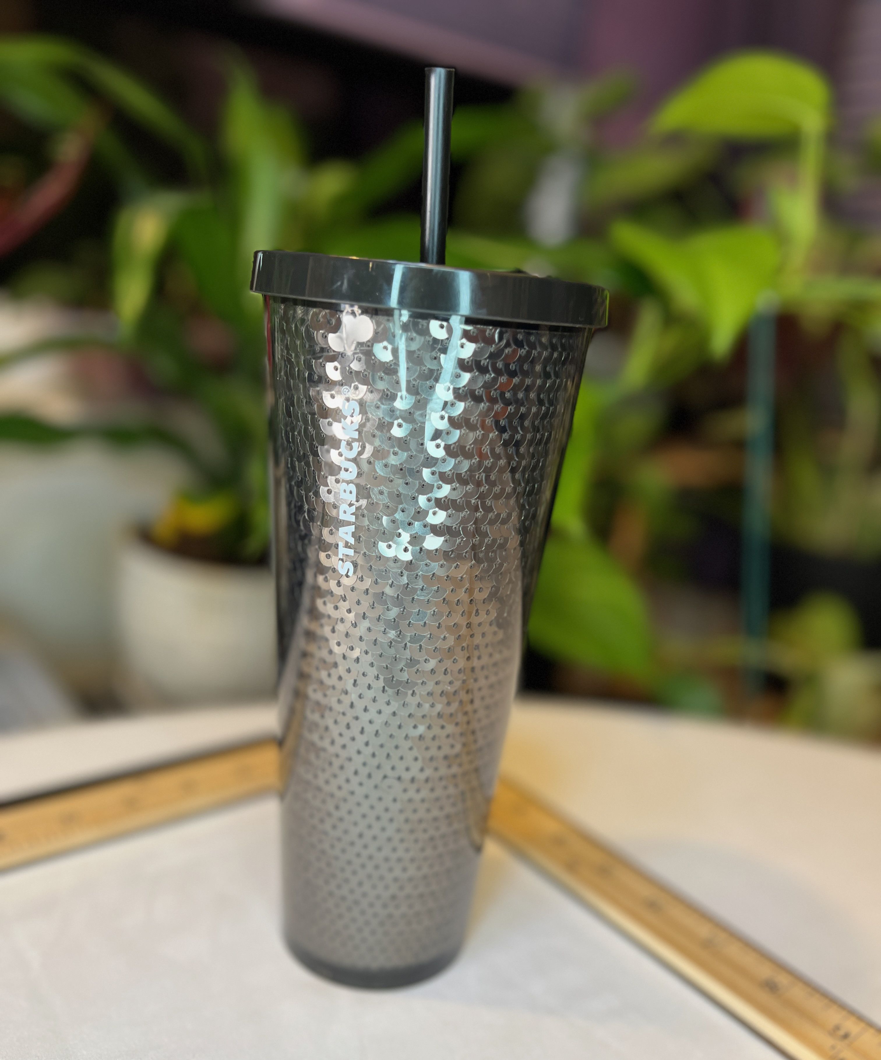 Designer Starbucks Coffee Black Sequin 24 oz Tumbler Venti w/ Straw Size ONE SIZE - 1 Thumbnail