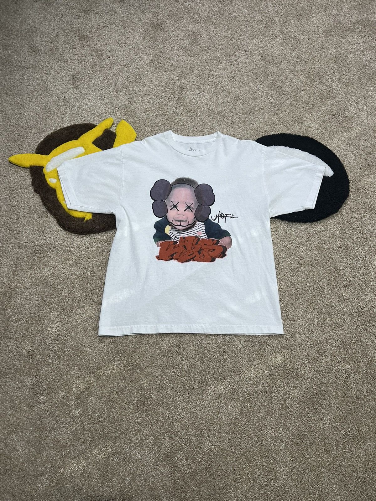 Kaws Kaws Travis Scott Utopia T Shirt Size US L / EU 52-54 / 3 - 1 Thumbnail