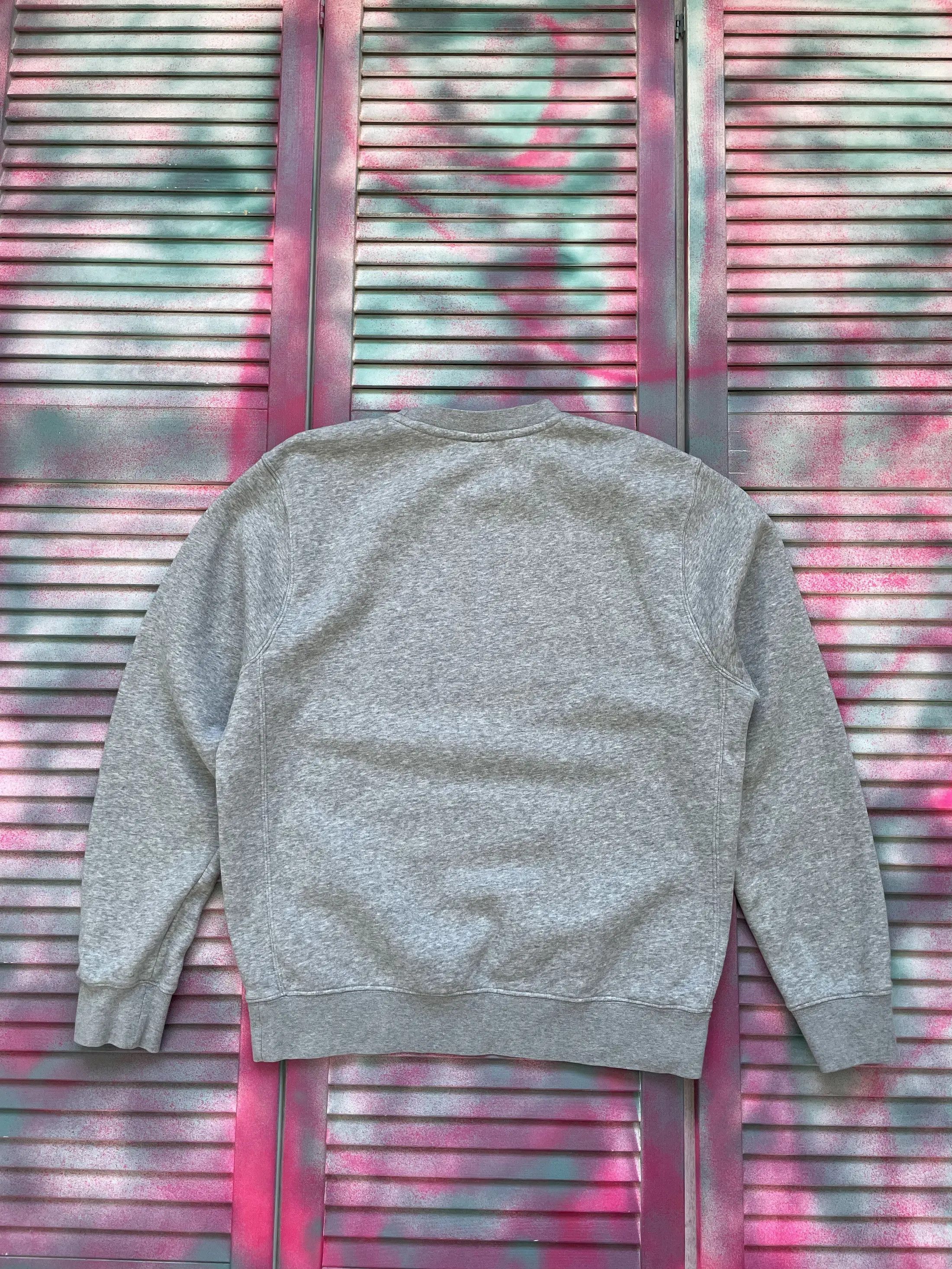 Nike Vintage Y2K Nike Basic Sweatshirt Small Logo Size US M / EU 48-50 / 2 - 2 Thumbnail