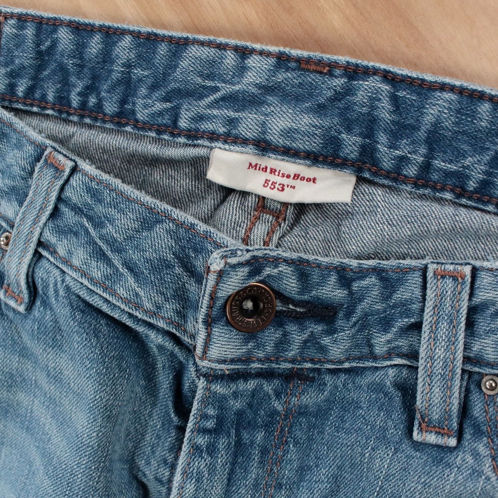 Levi's VINTAGE Levi's 553 Bootcut Jeans Women 12 Blue Denim Cotton Spandex Regular Bootcut 90s 00s Y2K Size 34" / US 12 / IT 48 - 6 Thumbnail