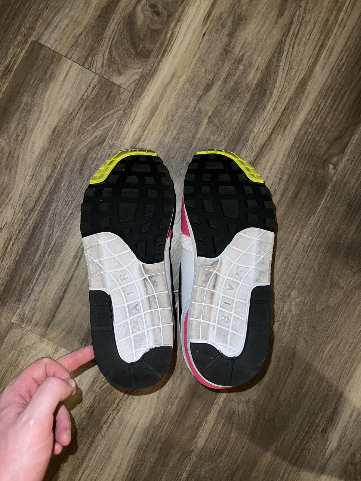 Nike Nike Air Max 1 Pink Rush Size 10.5 Size US 10.5 / EU 43-44 - 4 Thumbnail