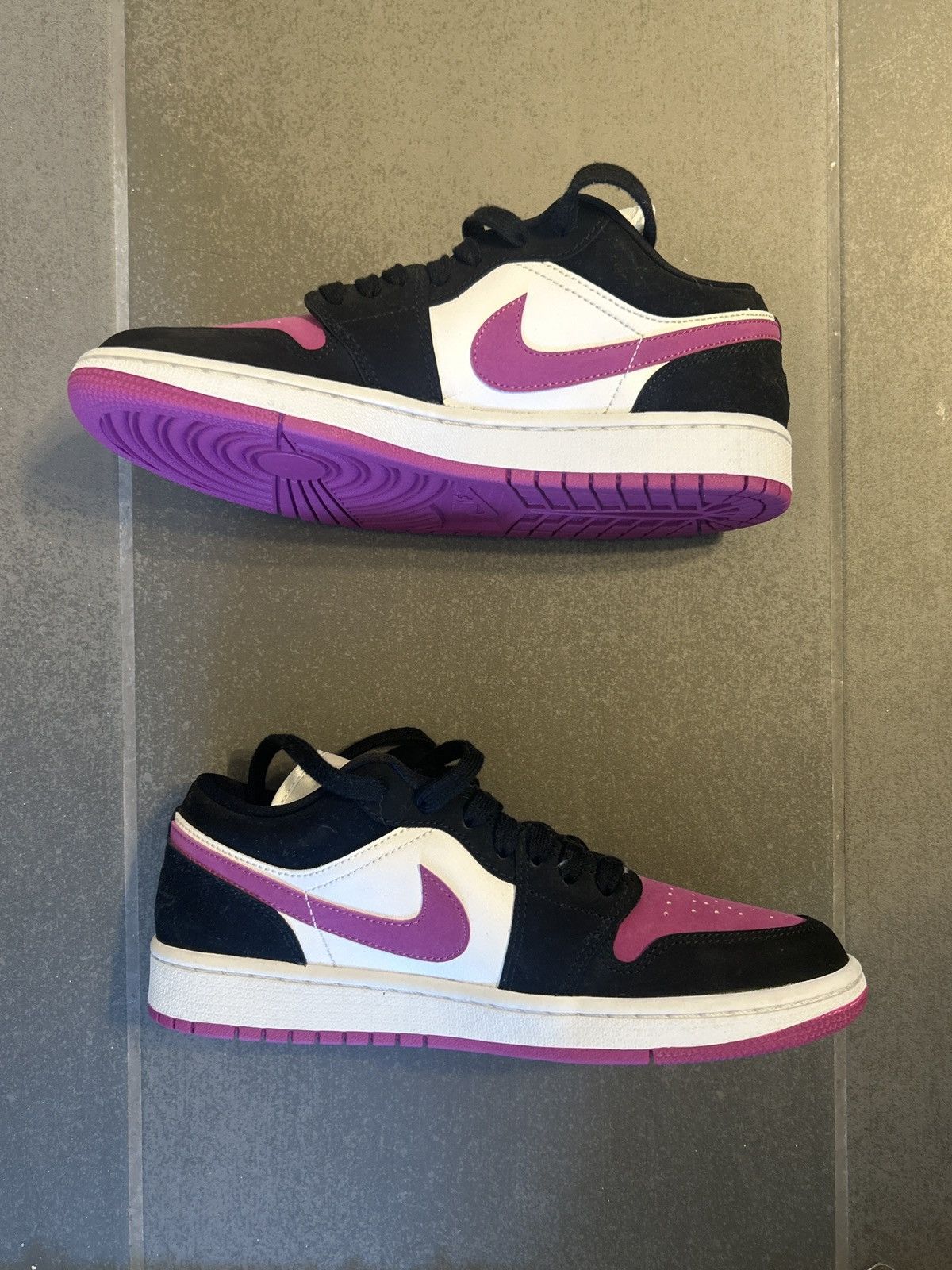 Nike Air Jordan 1 Low Size US 8.5 / IT 38.5 - 2 Thumbnail