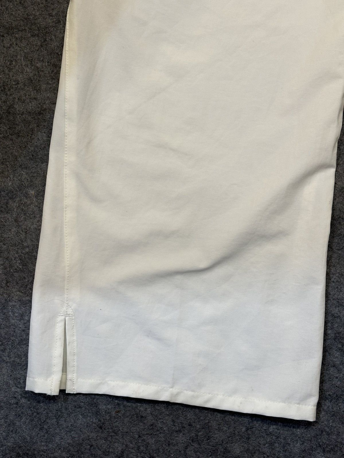 Oakley Oakley golf pants with a performance nylon tech design. Size US 40 / EU 56 - 10 Thumbnail