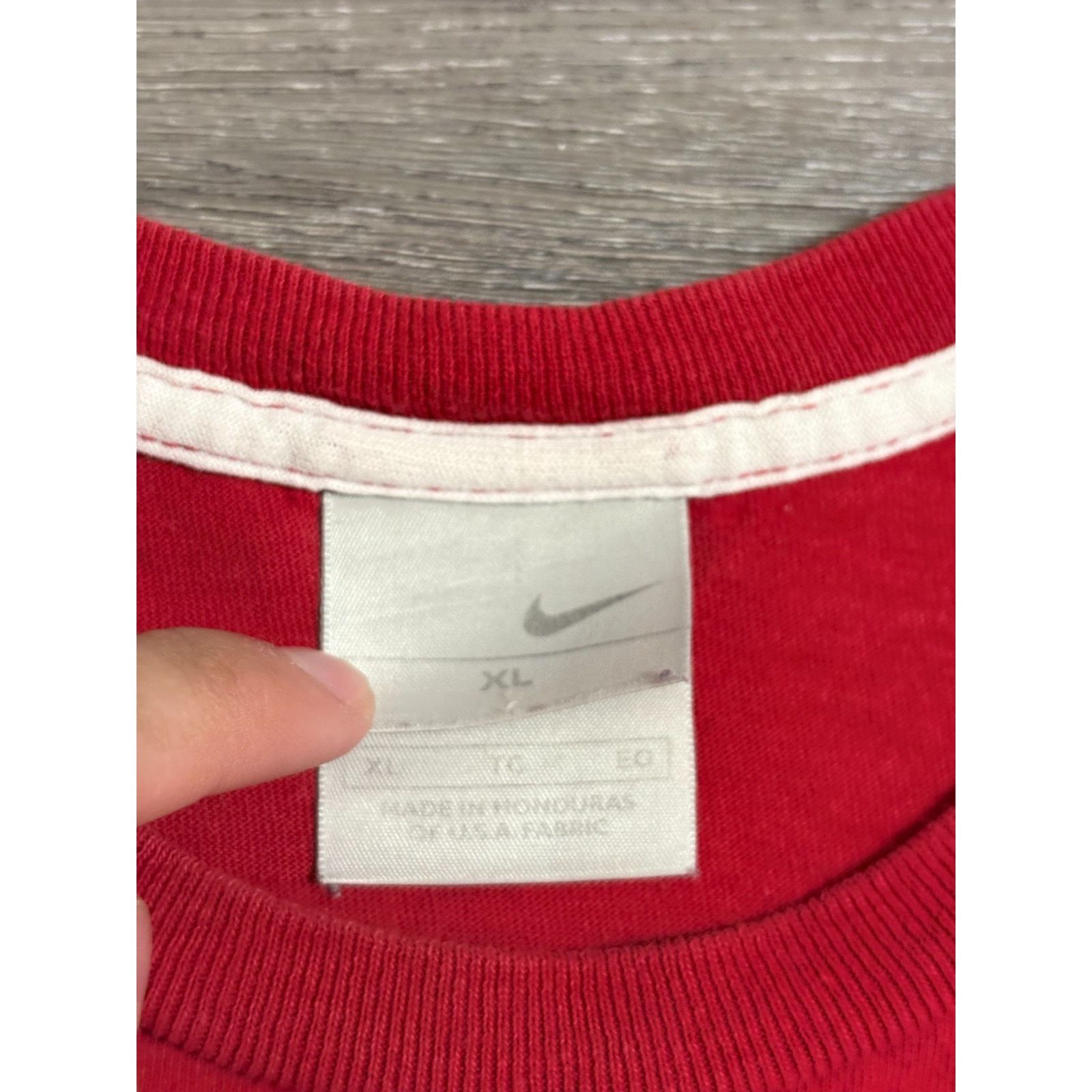 Nike Vintage Nike Swoosh Logo Silver Tag Red Shirt Y2K - Men’s XL Size US XL / EU 56 / 4 - 6 Thumbnail