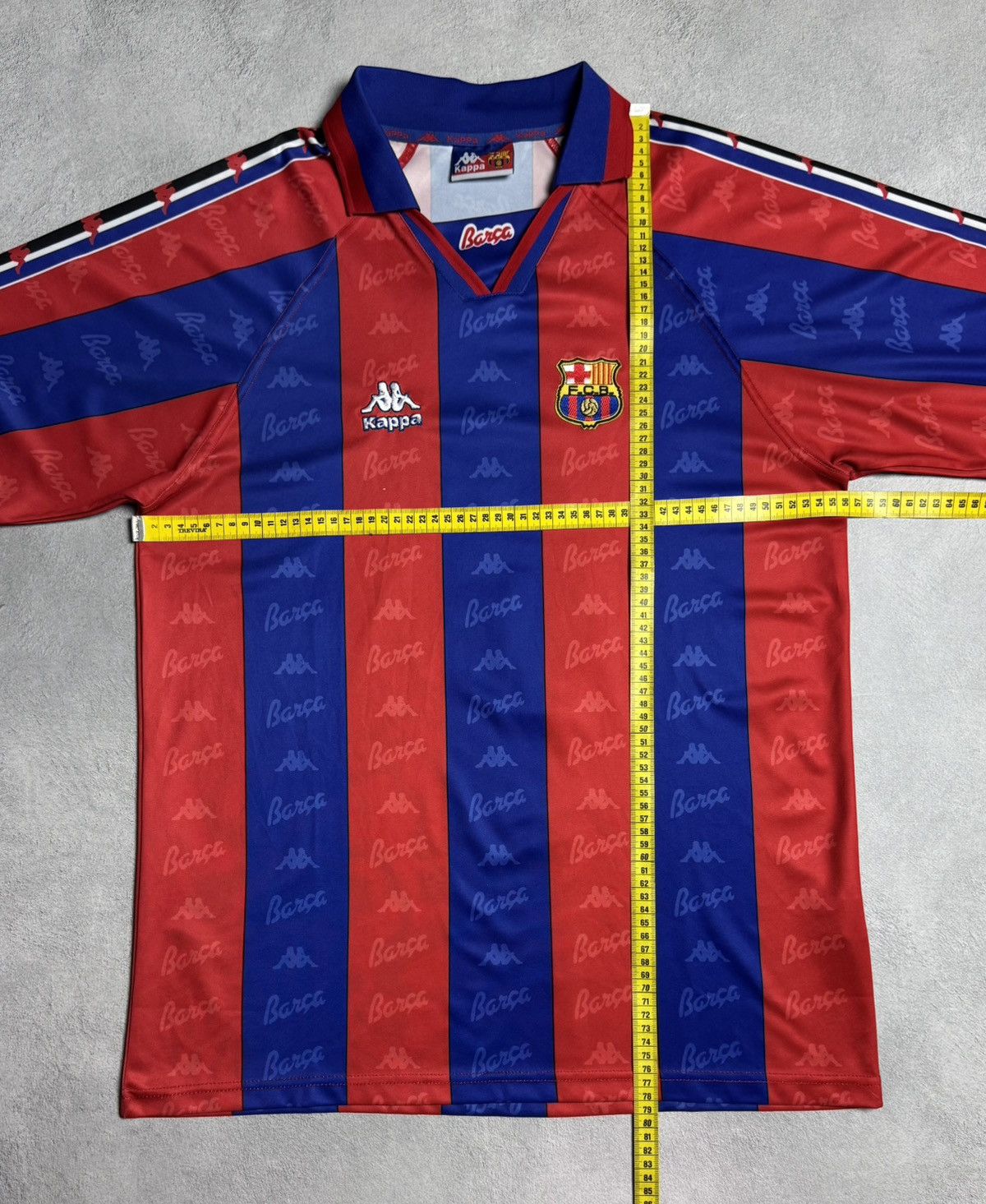 Other Barcelona 1995 1997 Home Football Shirt Soccer Jersey Size US XL / EU 56 / 4 - 17 Thumbnail