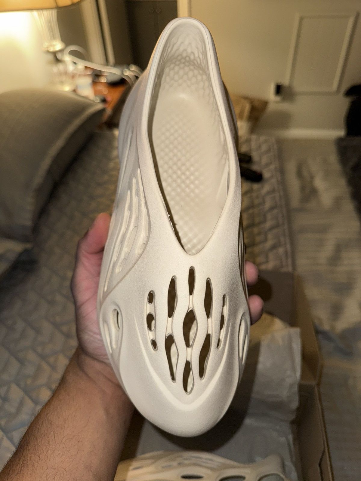 Yeezy Adidas Yeezy Foam RNNR Size US 10 / EU 43 - 2 Thumbnail