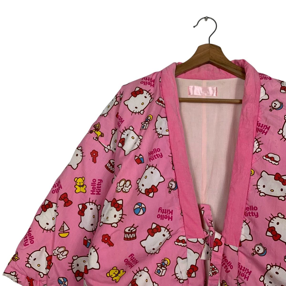 Japanese Brand Vintage HELLO KITTY Fullprint Pink Kimono Jacket #2820-C127 Size M / US 6-8 / IT 42-44 - 3 Thumbnail