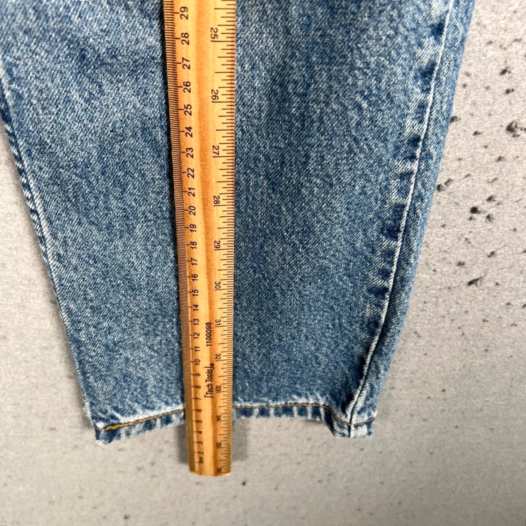 Levi's VINTAGE Levi's 550 Womens Jeans 12 Regular Relaxed High-Waist Blue Denim 5-Pocket Mens? Womens Size 34" / US 12 / IT 48 - 6 Thumbnail
