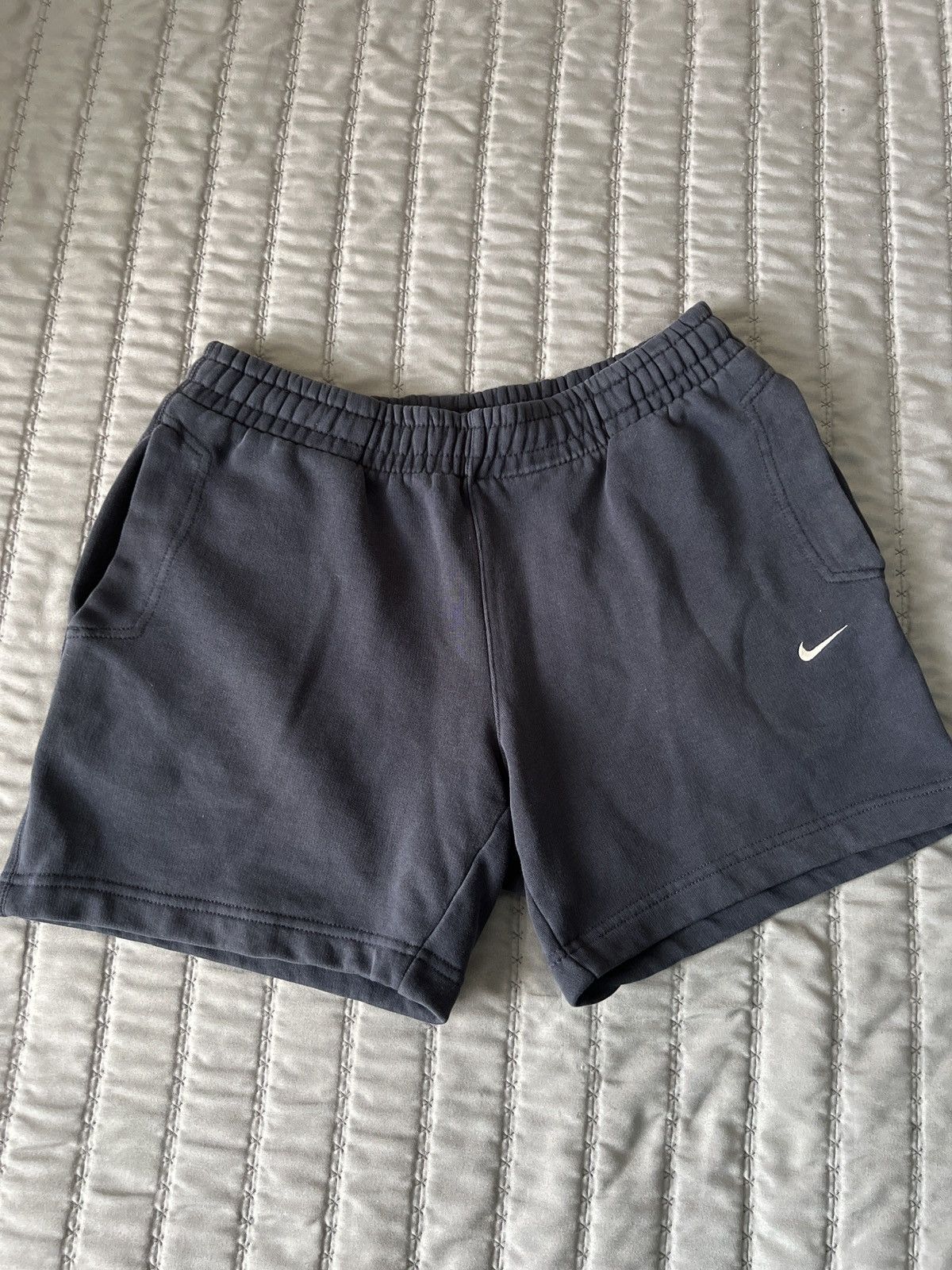 Nike Nike Sweatshorts Size US 30 / EU 46 - 2 Thumbnail