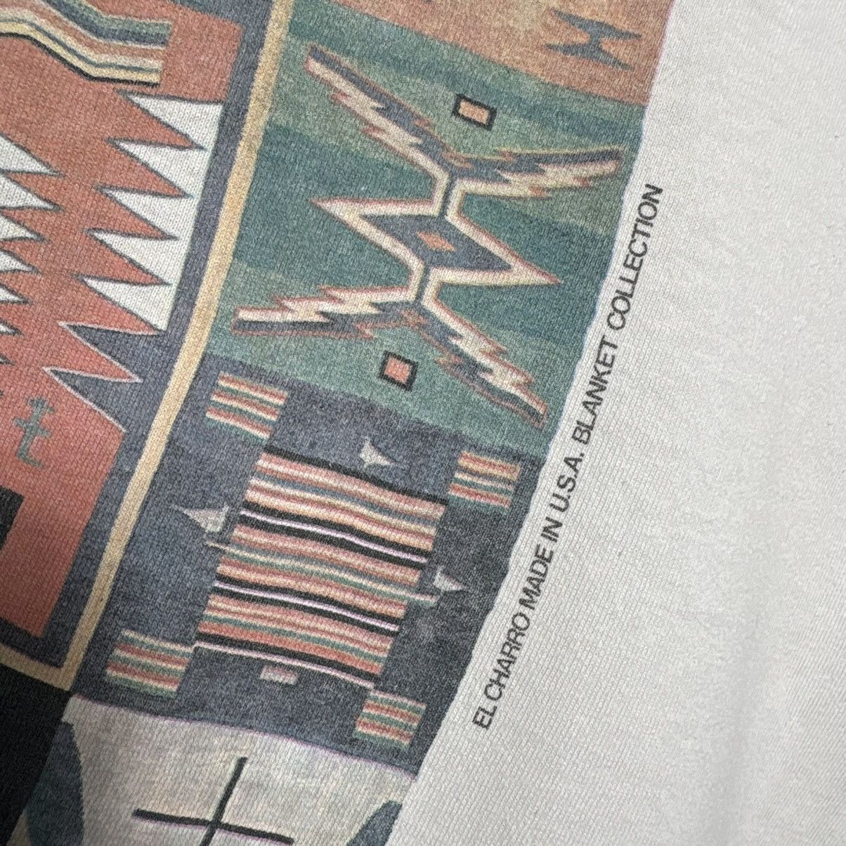 Vintage Vintage 90s Blanket Art El Charro USA Graphic T-Shirt Size US L / EU 52-54 / 3 - 5 Thumbnail