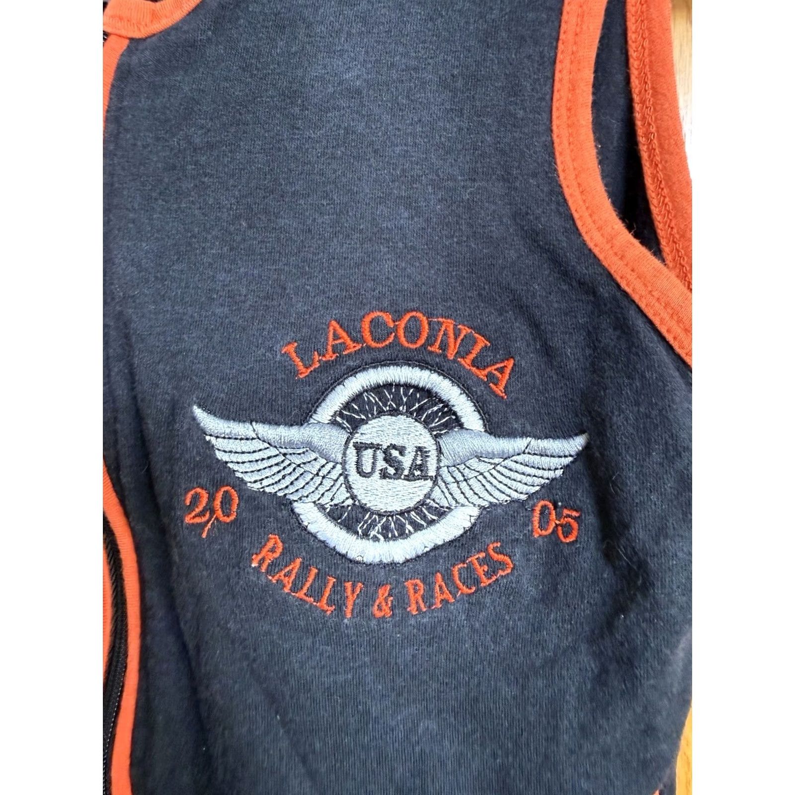 4SDESIGNS VINTAGE Biker Designs Tank Womens Small Laconia Rally and Races 2005 Biker Moto Size S / US 4 / IT 40 - 3 Thumbnail