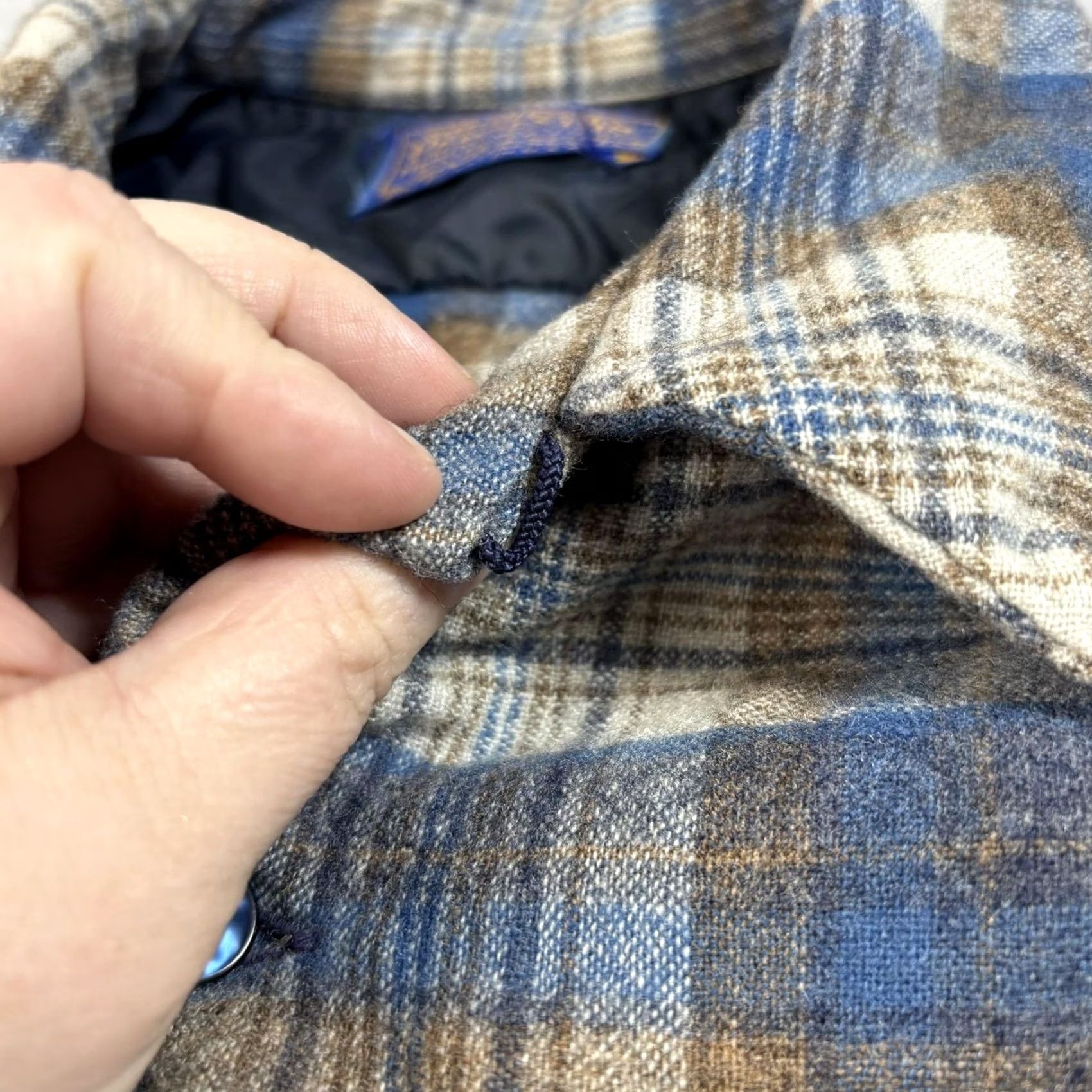 Pendleton VINTAGE Pendleton Wool Shirt Mens M Blue Plaid Shacket 60s 70s Button-Up Long Sleeve Collar Pocketed Pattern Size US M / EU 48-50 / 2 - 4 Thumbnail