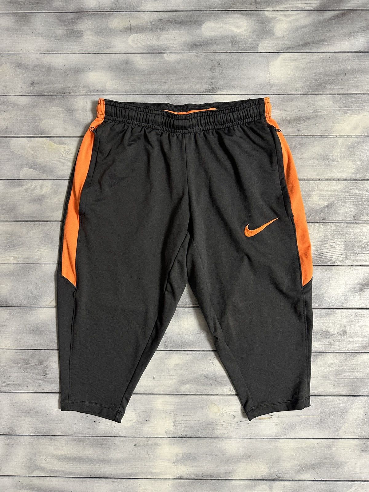 Nike Nike Cycling Shorts Size S Black Orange Size US 30 / EU 46 - 1 Thumbnail