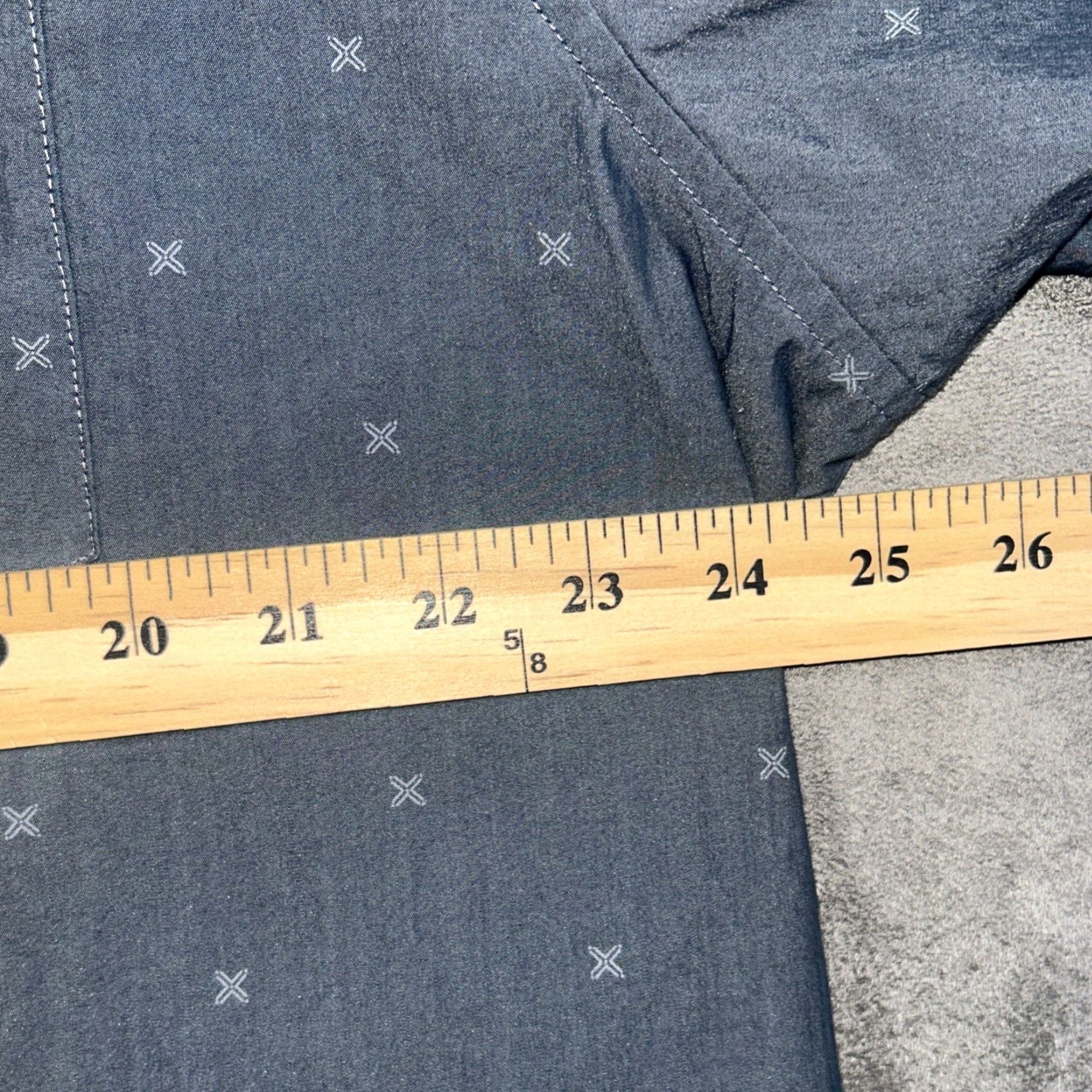 TravisMathew Travis Mathew Mens Button-Up Shirt 2XL Gray Cotton Blend Short Sleeve Pocket Geometric Classic Casual Size US XXL / EU 58 / 5 - 7 Thumbnail