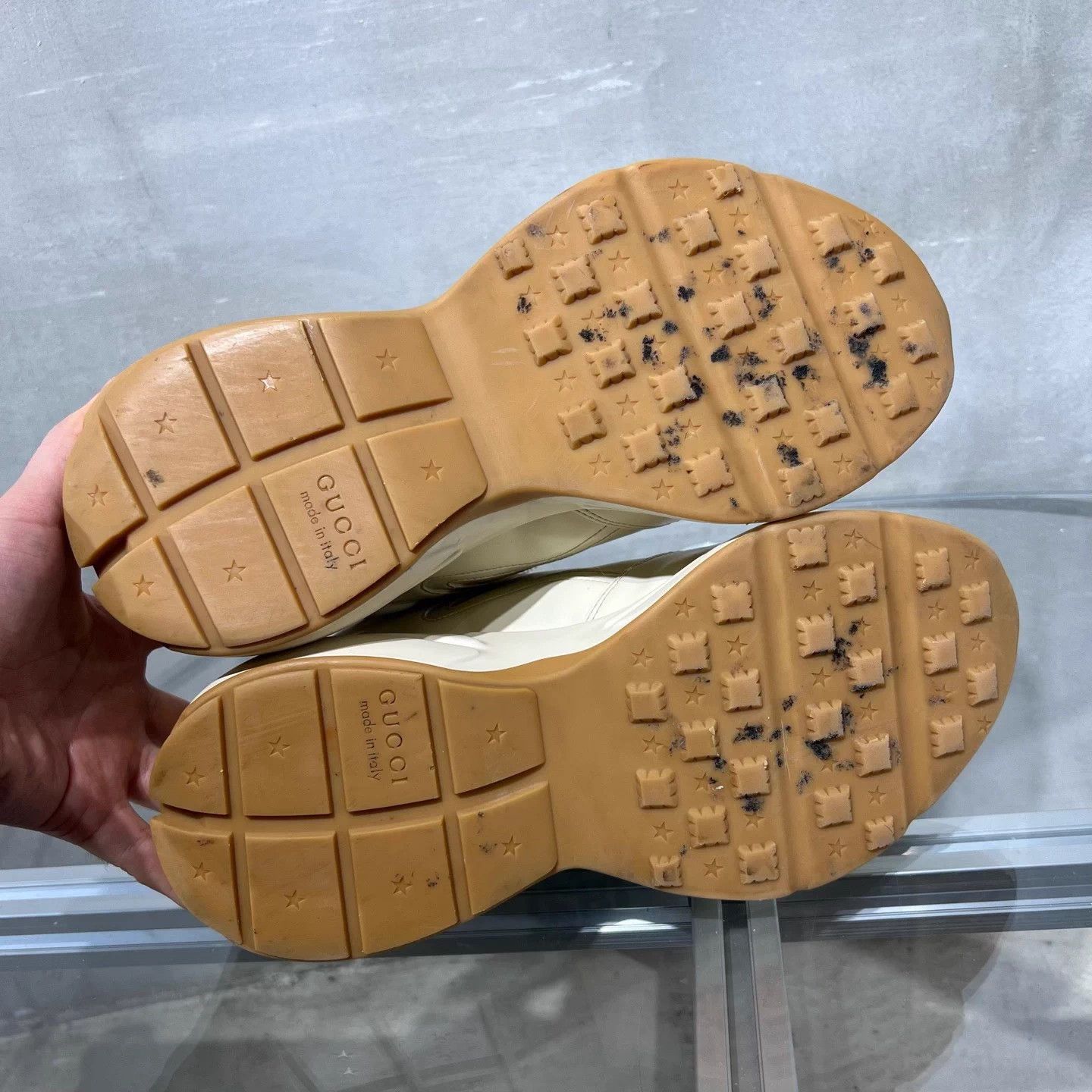 Gucci Gucci cream dad shoe 42 Size US 9 / EU 42 - 7 Thumbnail