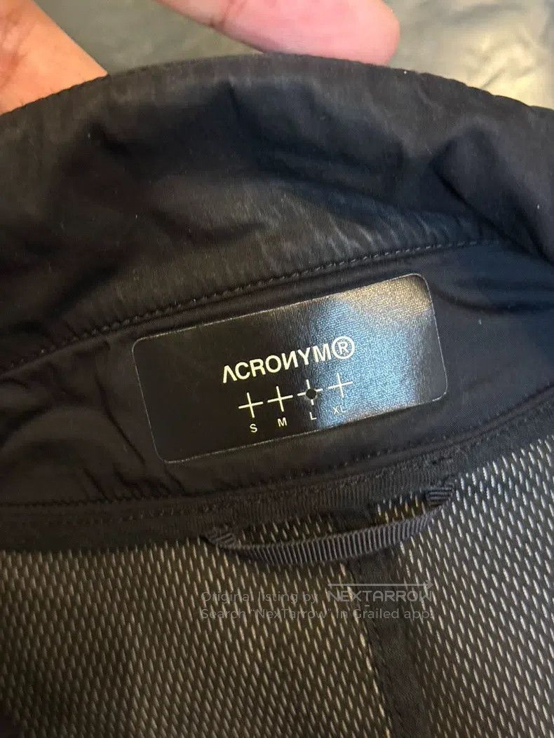 Acronym Acronym Black coat Size US L / EU 52-54 / 3 - 7 Thumbnail