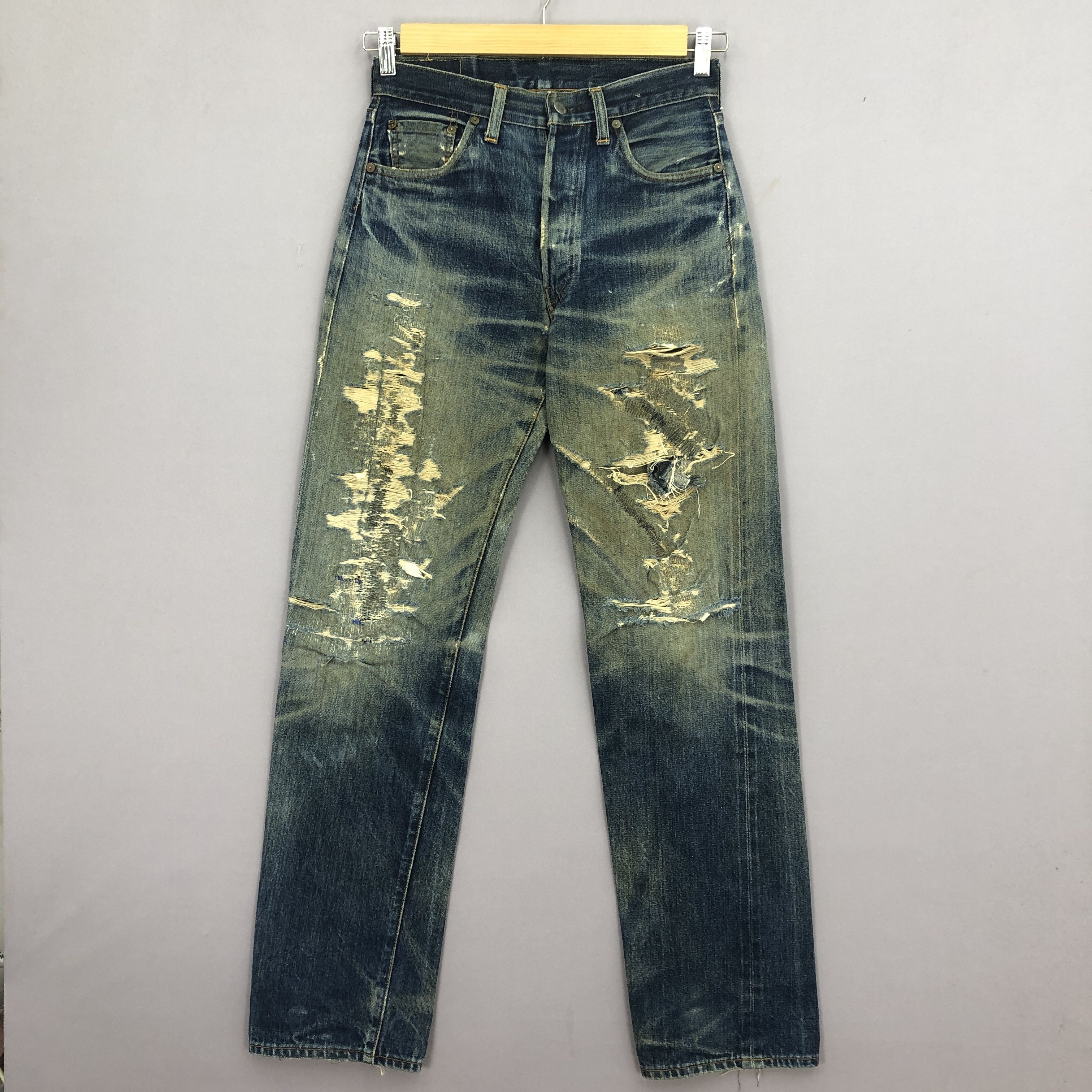 Levi's Vintage Levis 501xx Selvedge Jeans Distressed Faded Denim Size 28" / US 6 / IT 42 - 1 Thumbnail