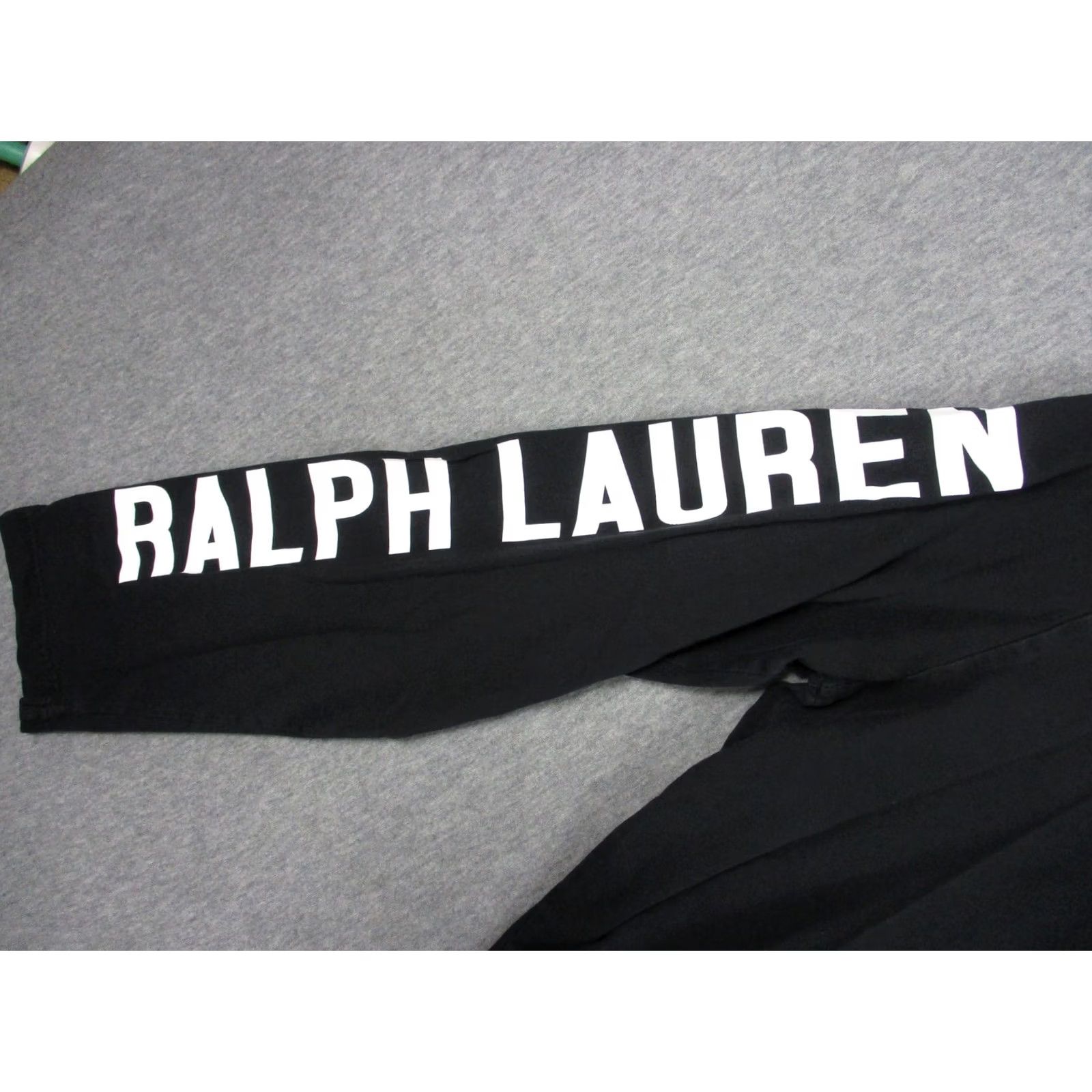 Polo Ralph Lauren Polo Ralph Lauren Hoodie Mens Large Black Graphic Print POLO 1967 USA Flag Pullover PullOver Hooded Crew Neck Navy? Size US L / EU 52-54 / 3 - 3 Thumbnail