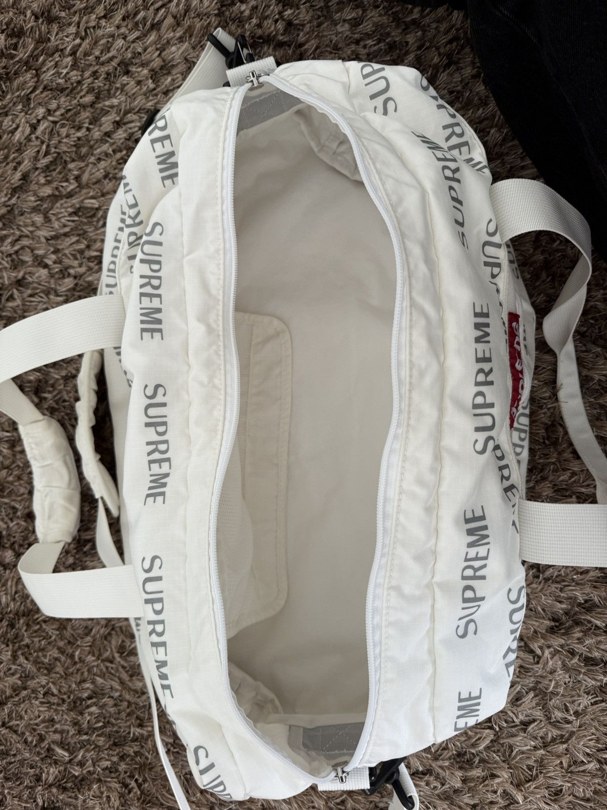 Supreme Supreme 3M Refflective Duffle Bag Repeat Pattern Size ONE SIZE - 5 Thumbnail