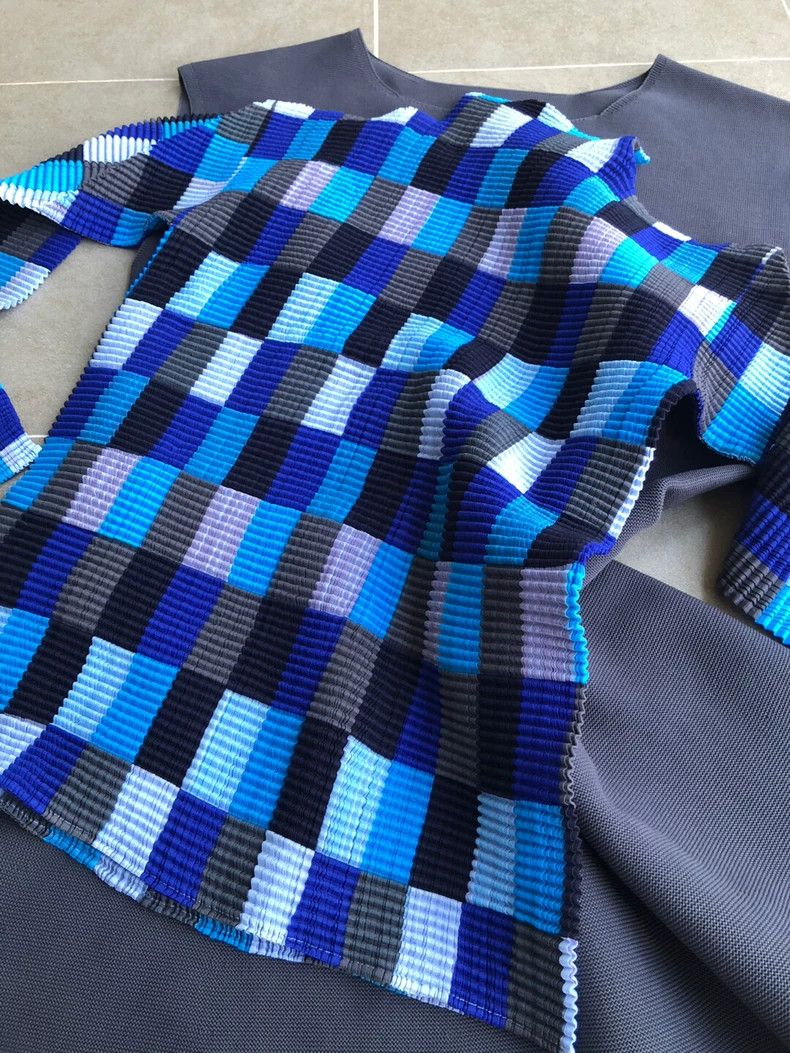 Issey Miyake Issey Miyake size:one size Blue Mosaic long sleeves Size M / US 6-8 / IT 42-44 - 3 Thumbnail