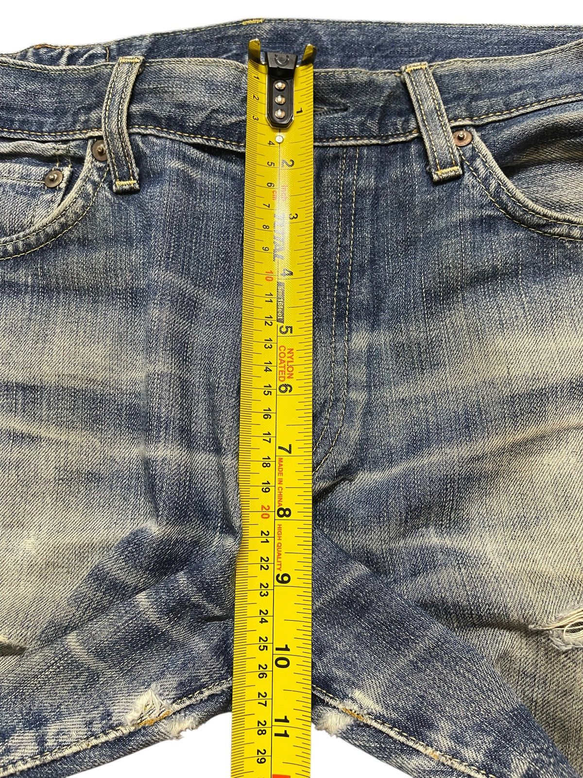 Uniqlo Vintage Japan Uniqlo Mud Wash Whiskers Distress Loose Jeans Size US 32 / EU 48 - 14 Thumbnail