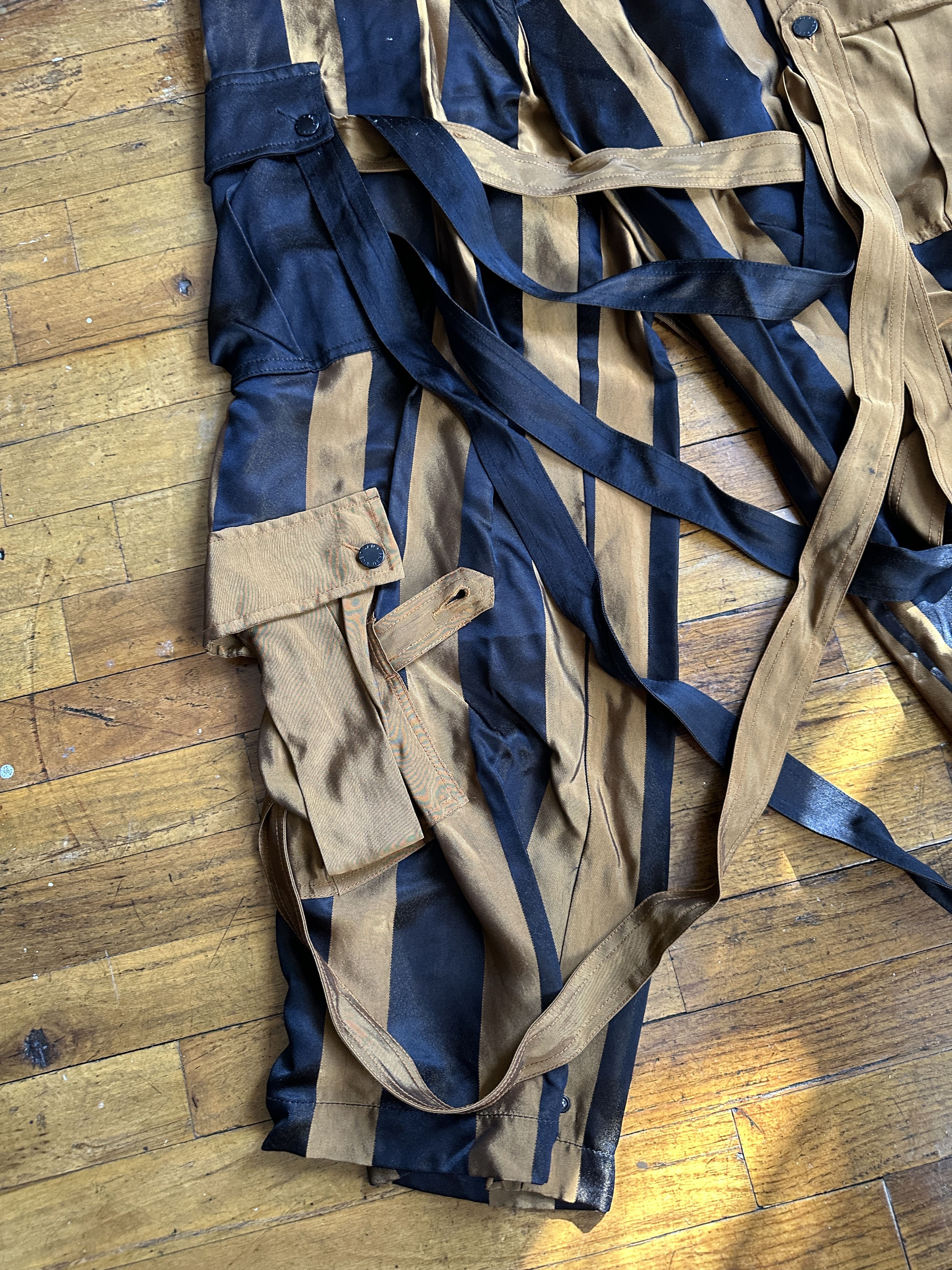 FRIED RICE Black & Gold Cargo Strap Pants SS22 Size US 36 / EU 52 - 3 Thumbnail