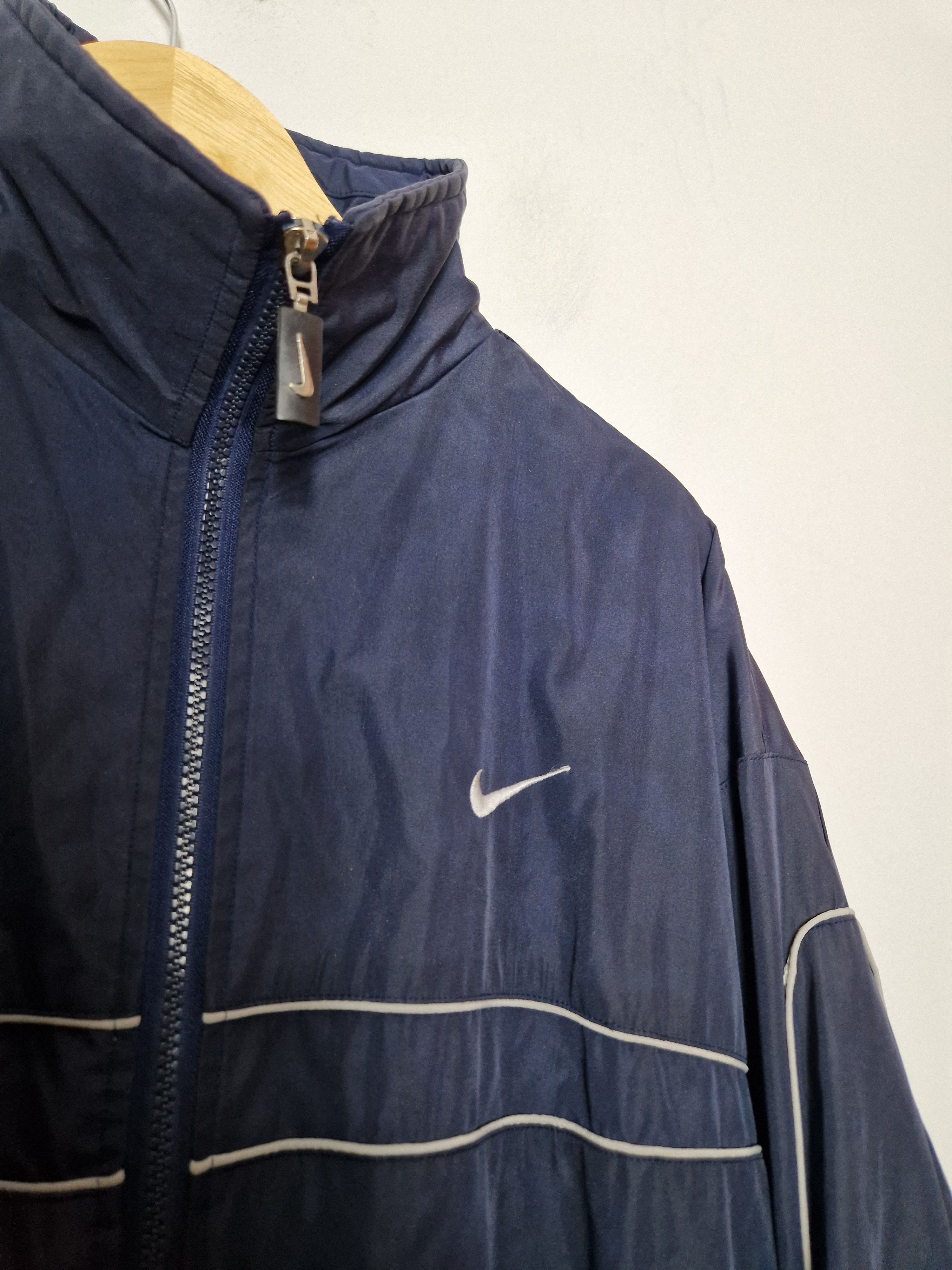 Nike Nike vintage track windbreaker Size US XL / EU 56 / 4 - 5 Thumbnail