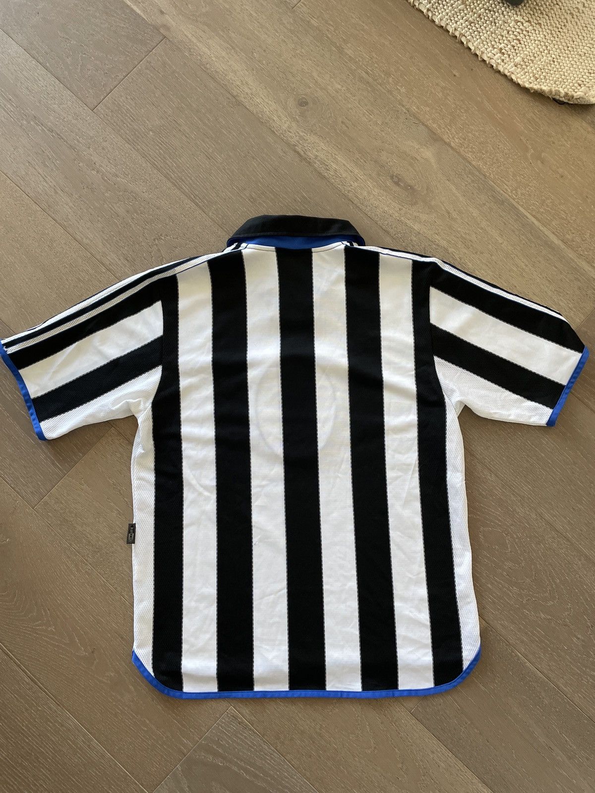 Other Vintage Adidas Newcastle FC 1999 2000 Soccer Jersey Kit Size US L / EU 52-54 / 3 - 9 Thumbnail