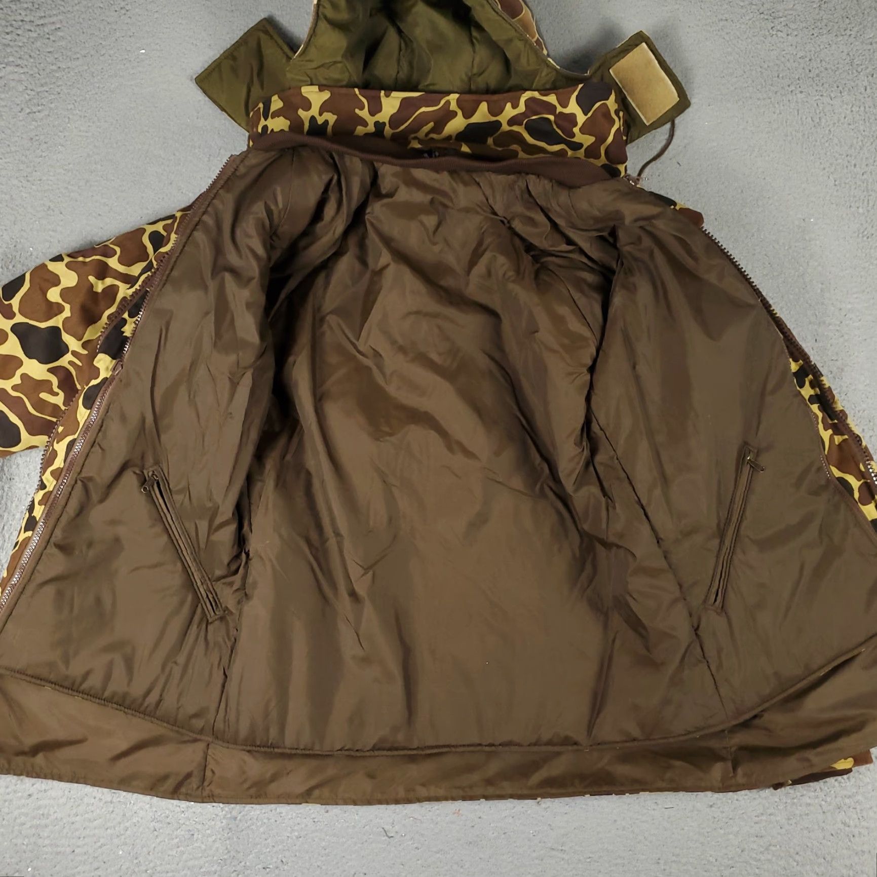 Vintage VINTAGE Woolrich Jacket Mens Small Tan Camo Gore-Tex Hooded Parka Made USA 90s Size US S / EU 44-46 / 1 - 7 Thumbnail