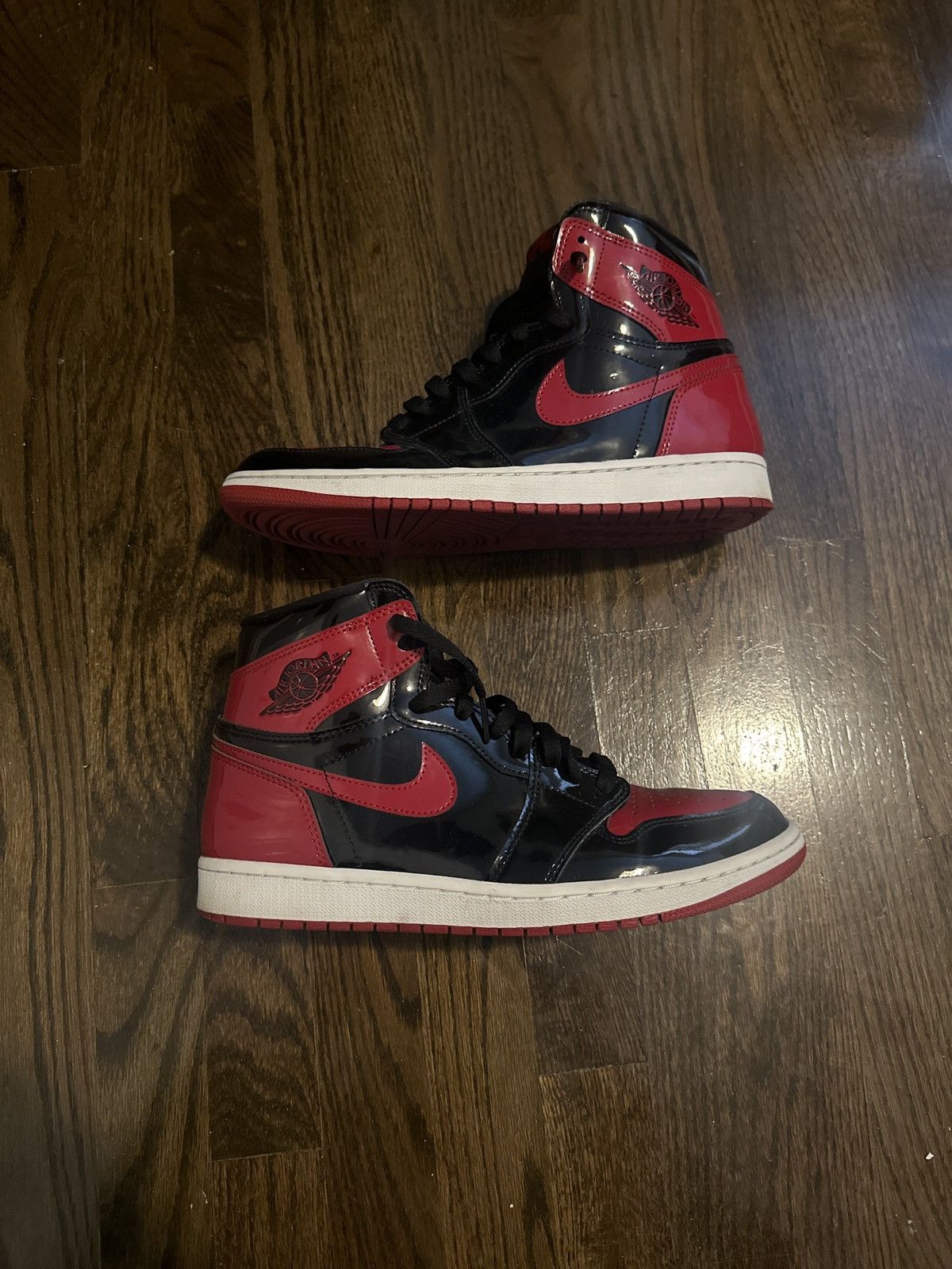Jordan Brand Air Jordan 1 High OG “Patient Bred” Size US 10.5 / EU 43-44 - 3 Thumbnail