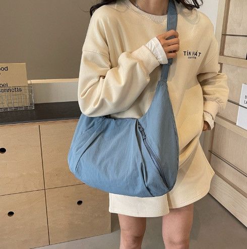 Japanese Brand Huskycat Large capacity canvas dumpling bag Size ONE SIZE - 3 Thumbnail