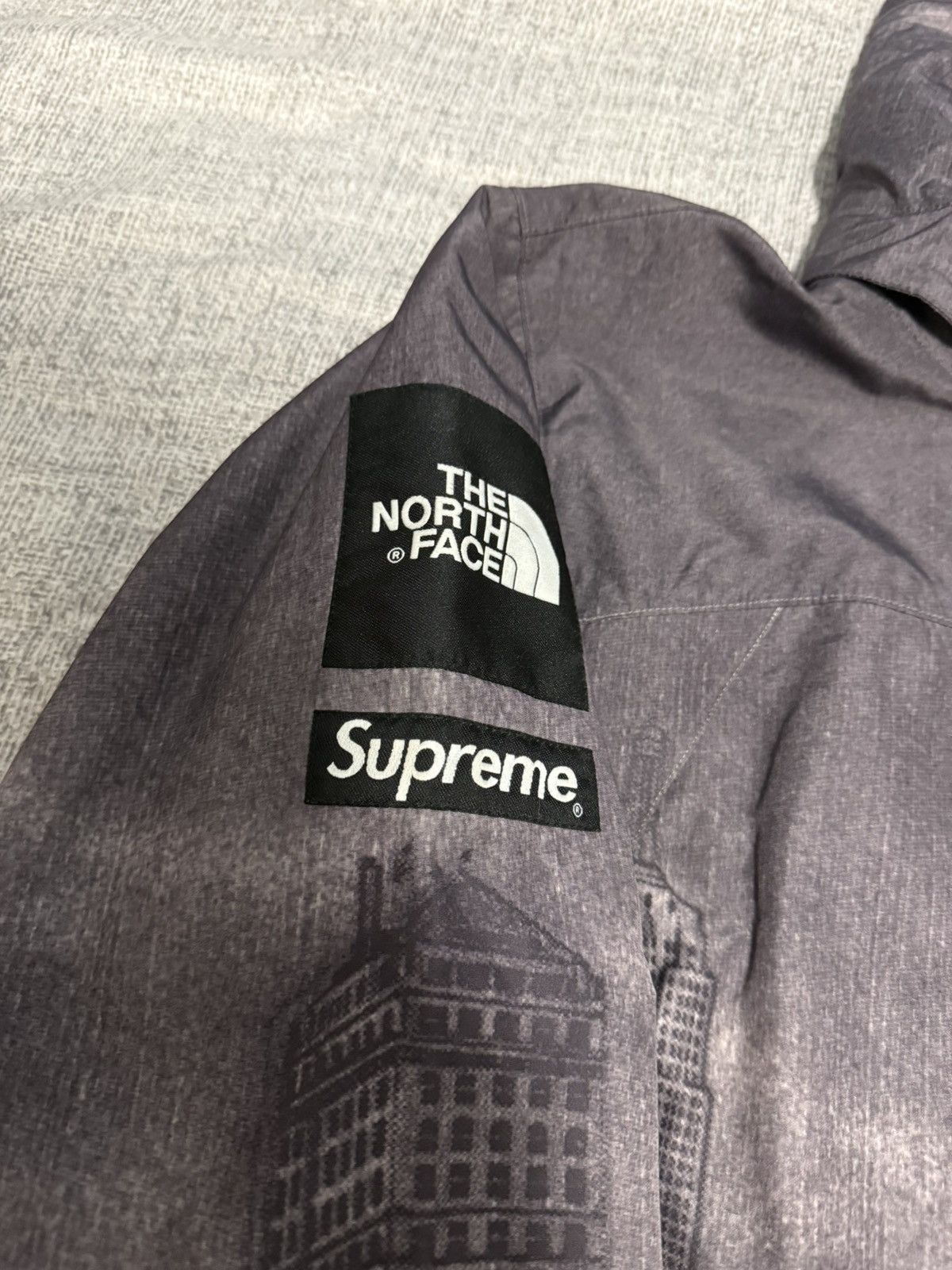Supreme × The North Face Supreme TNF the north face 08ss night summit skyline jacket Size US M / EU 48-50 / 2 - 2 Thumbnail