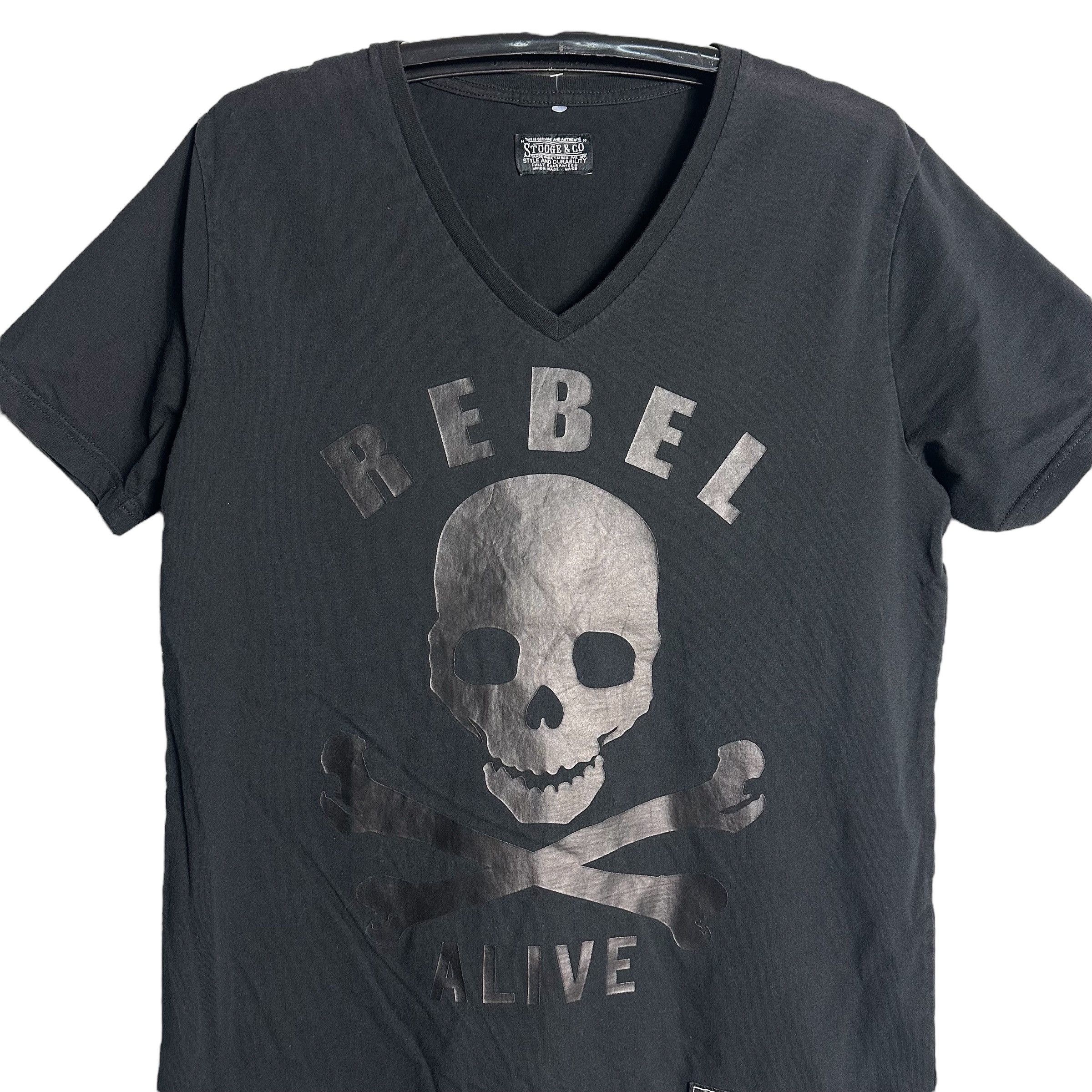 Japanese Brand 🔥RARE🔥Stooge & Co 'Rebel Alive' Japanese V-Neck Tshirt Size US L / EU 52-54 / 3 - 2 Thumbnail