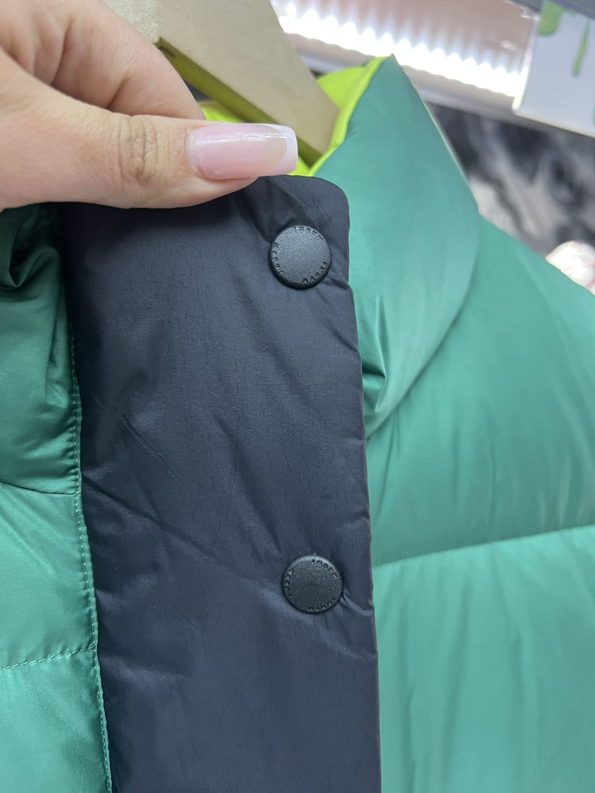 Uniqlo Uniqlo x Marni Oversized Down Green Vest Size US L / EU 52-54 / 3 - 4 Thumbnail