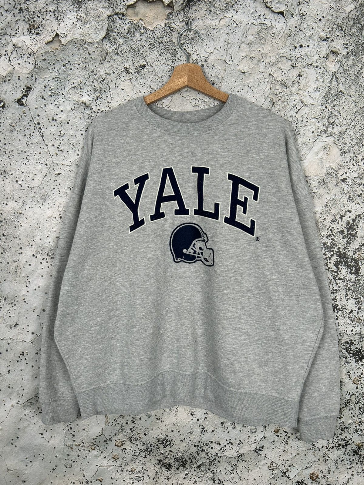 Vintage YALE University Crewneck Boxy Fit Baggy Rap Streetwear Skate Size US M / EU 48-50 / 2 - 1 Thumbnail
