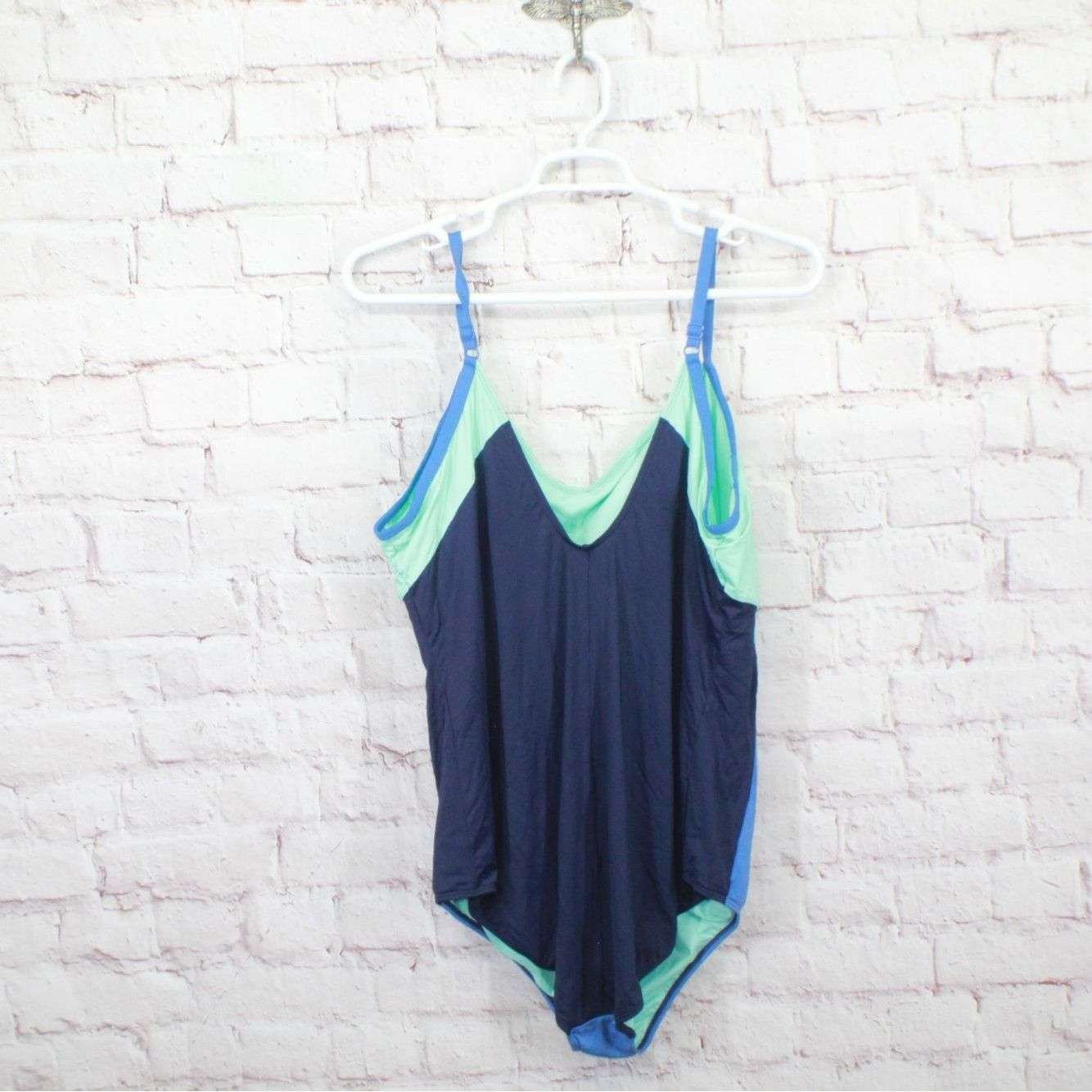 L.L. Bean LL Bean Women's New Currents Swimwear Scoopneck Tanksuit Size 3XL / US 20-22 - 6 Thumbnail