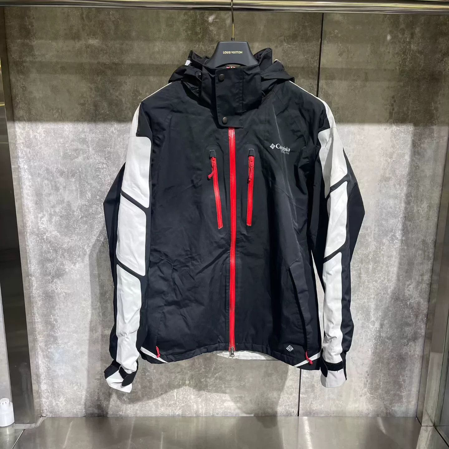Columbia Columbia Gray Light Jacket l Men Size US L / EU 52-54 / 3 - 1 Thumbnail