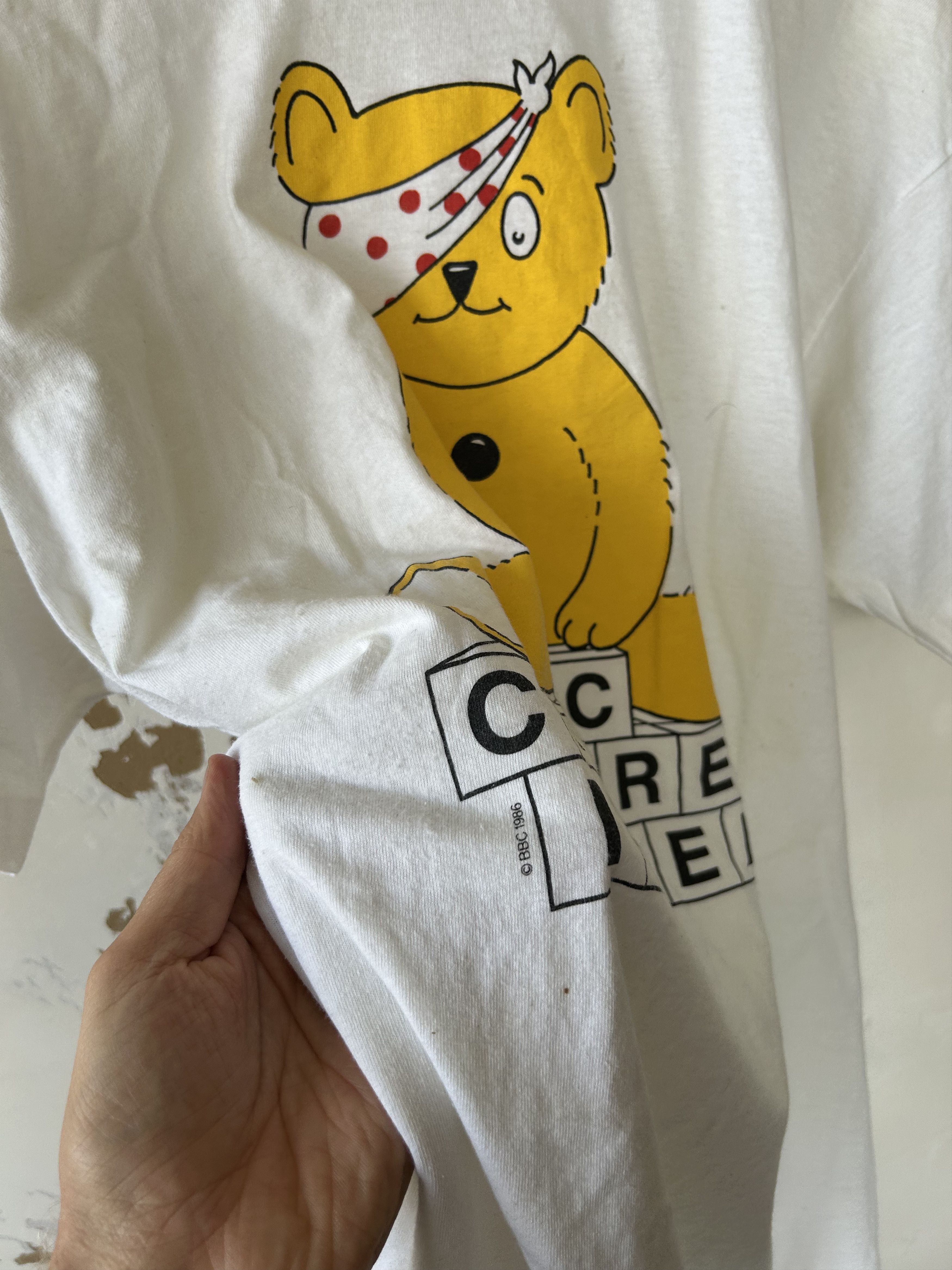 Vintage 1986 BBC Children In Need Sick Bear Promo T-shirt Size US XL / EU 56 / 4 - 5 Thumbnail