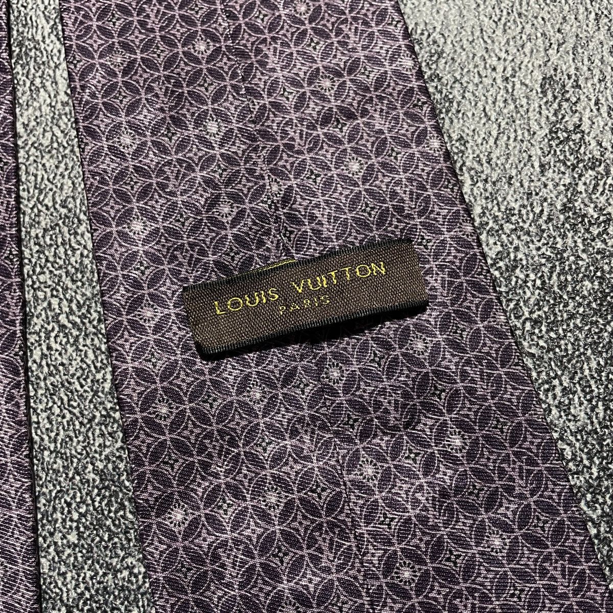 Louis Vuitton Luxury Silk Louis Vuitton Size ONE SIZE - 7 Thumbnail