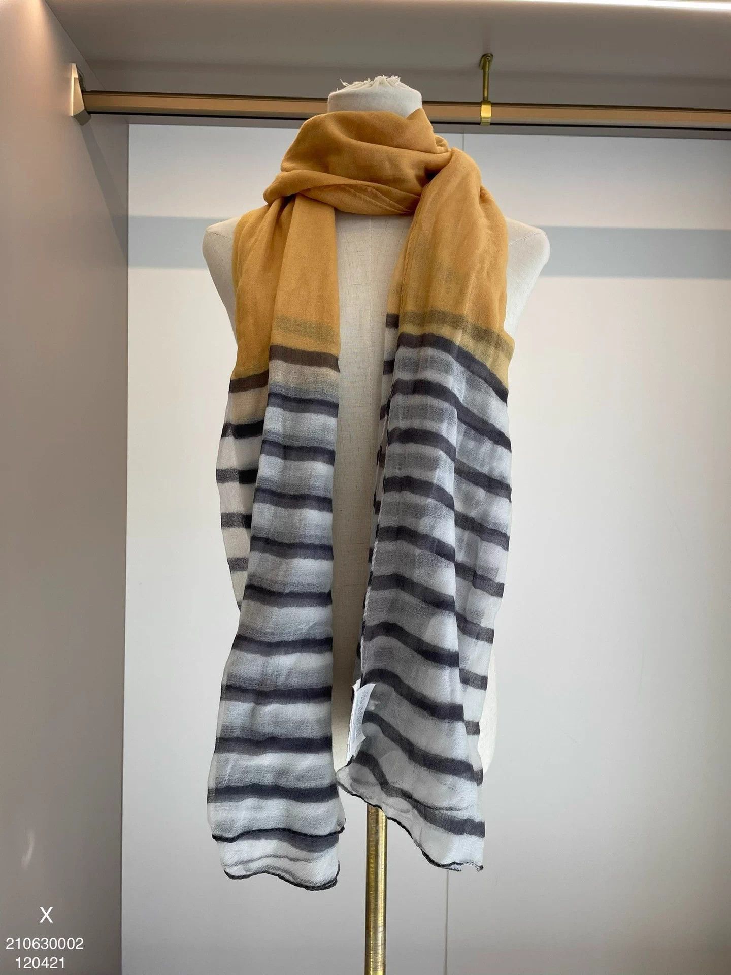 Brunello Cucinelli BC yellow striped cashmere lightweight scarf Size ONE SIZE - 1 Thumbnail