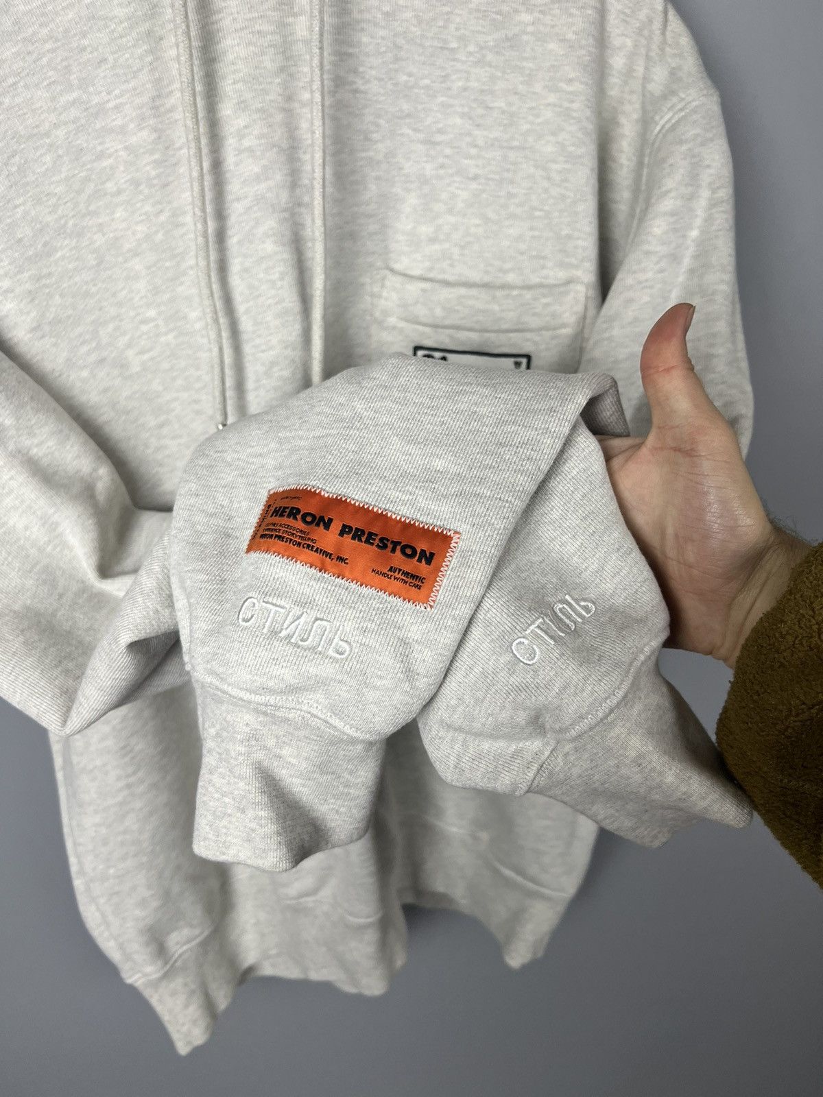 Heron Preston (M) Heron Preston Periodic Pocket Hoodie Grey authentic RARE Size US M / EU 48-50 / 2 - 6 Thumbnail