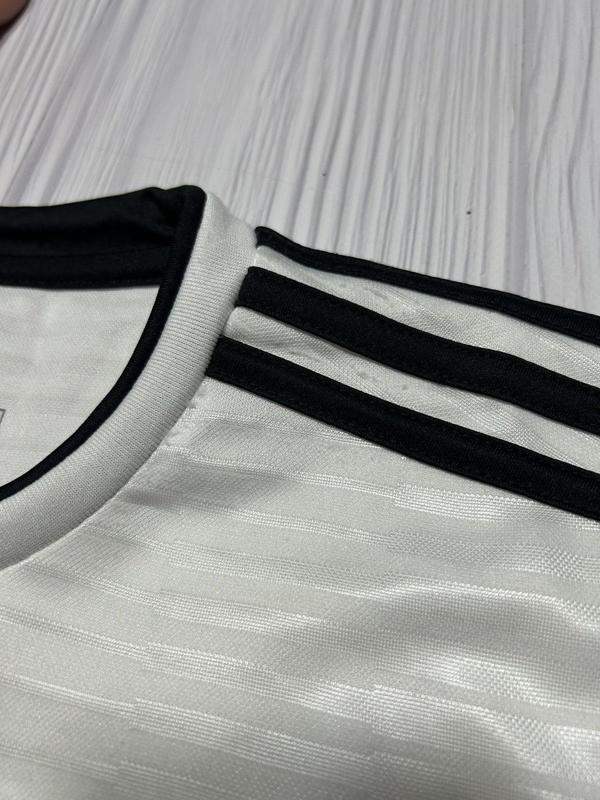 Adidas ADAMA 37 Wolverhampton Adidas Soccer Jersey Size S Size US S / EU 44-46 / 1 - 13 Thumbnail