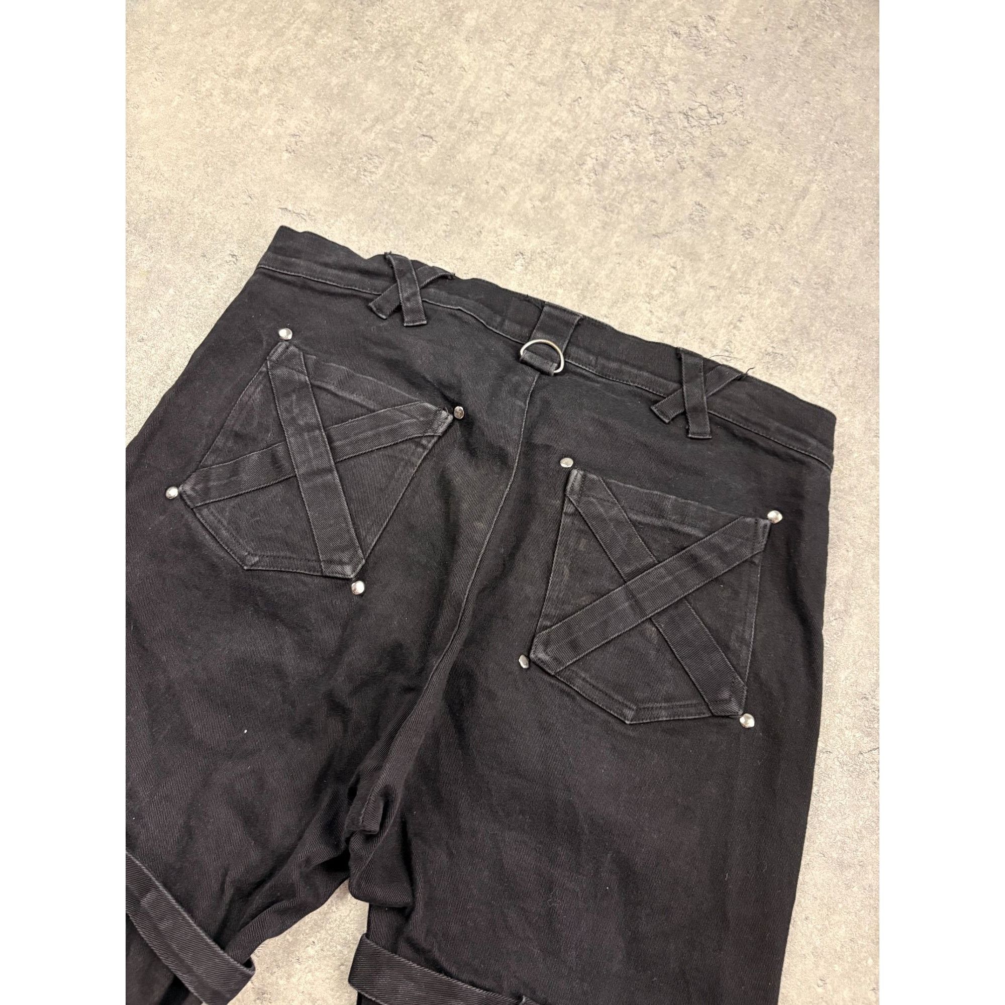 Punk and Yo Gothicana by EMP Men’s Bondage Pants Black Straps D-Rings Go Size US 34 / EU 50 - 11 Thumbnail