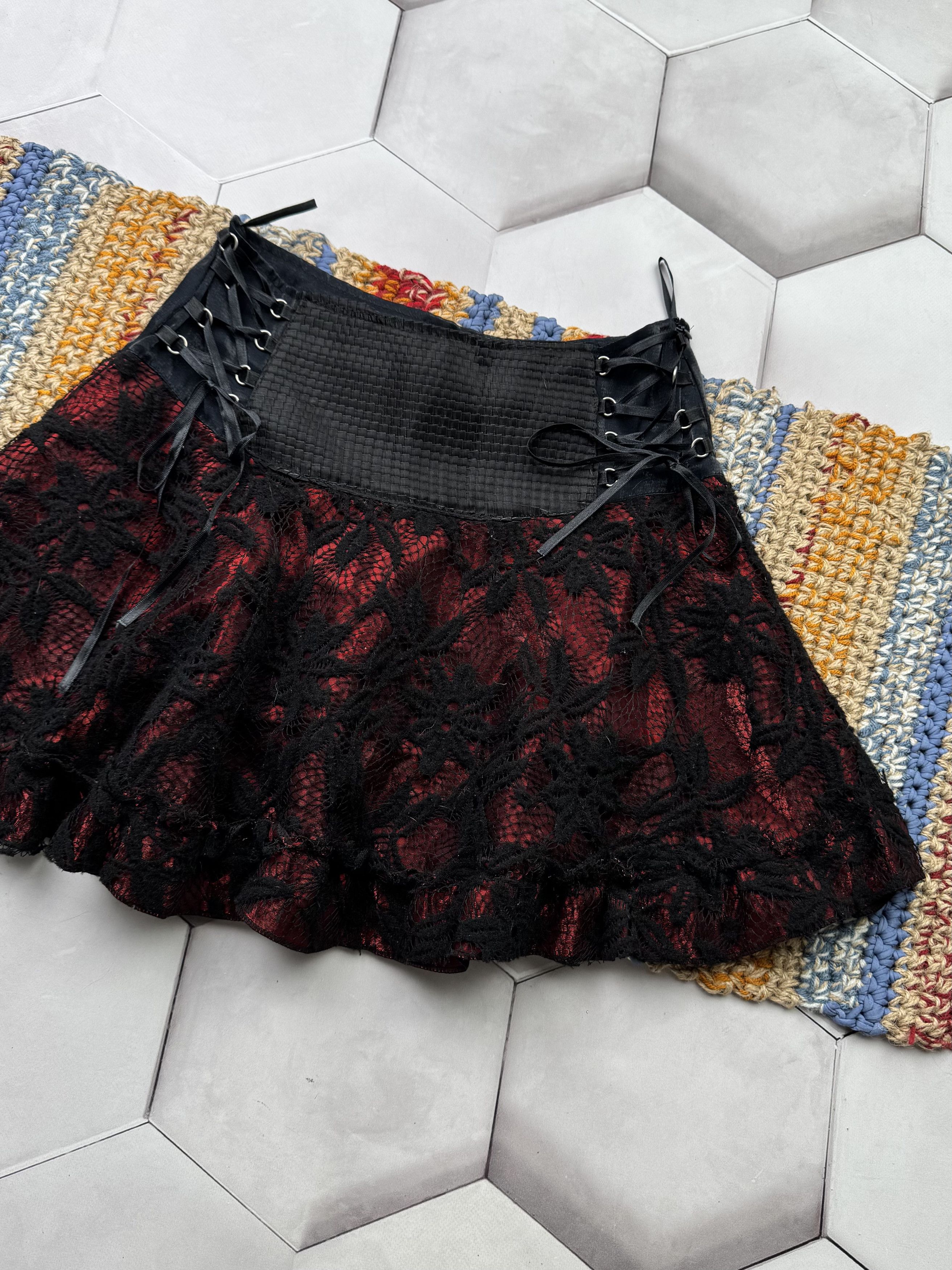 Japanese Brand Vintage Bondage Mini Skirt (E4) Size 27" / US 4 / IT 40 - 3 Thumbnail