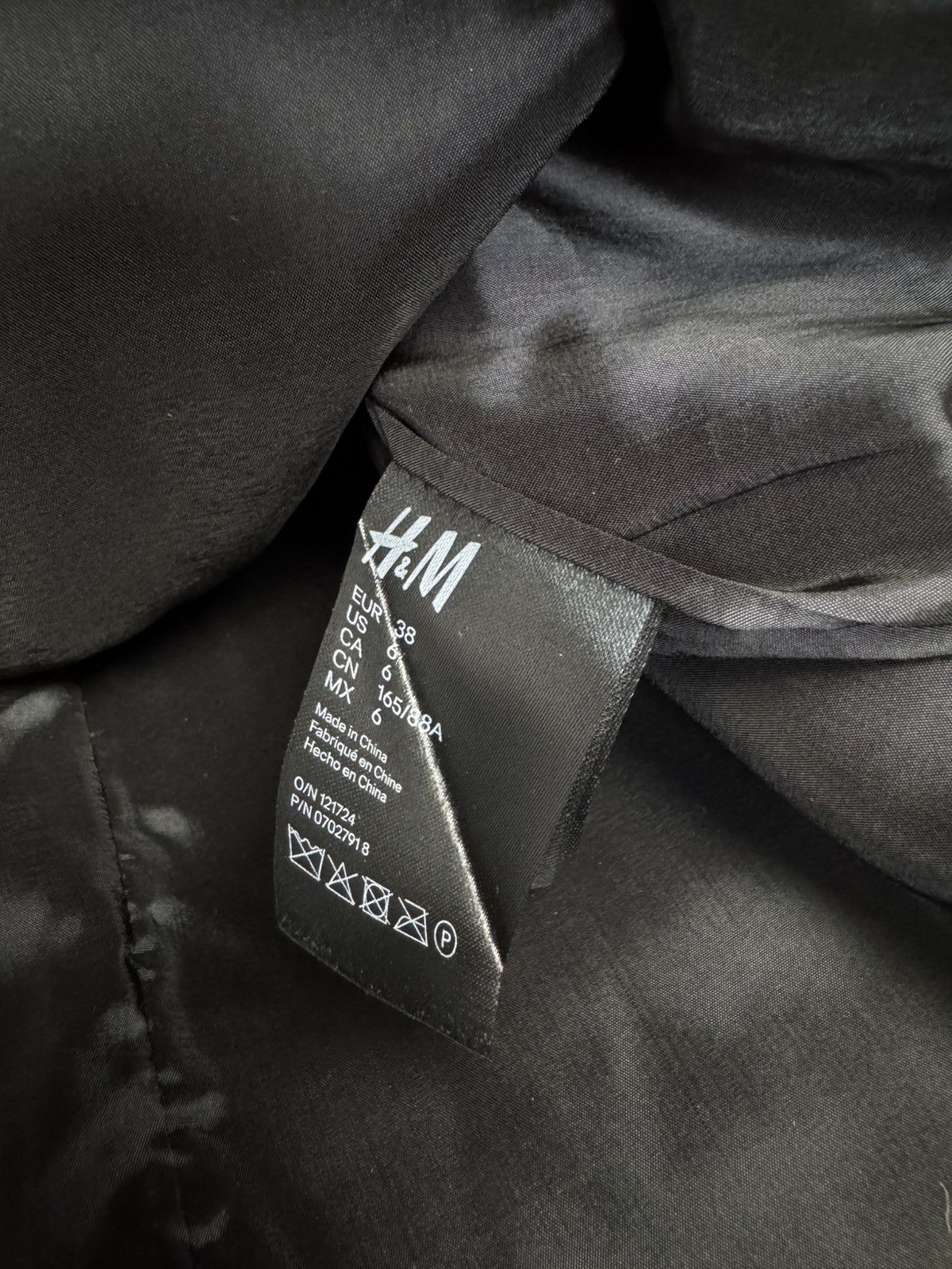 H&M × Moschino NEW Moschino x H&M Black Leather Dress Gold Details Size M / US 6-8 / IT 42-44 - 4 Thumbnail
