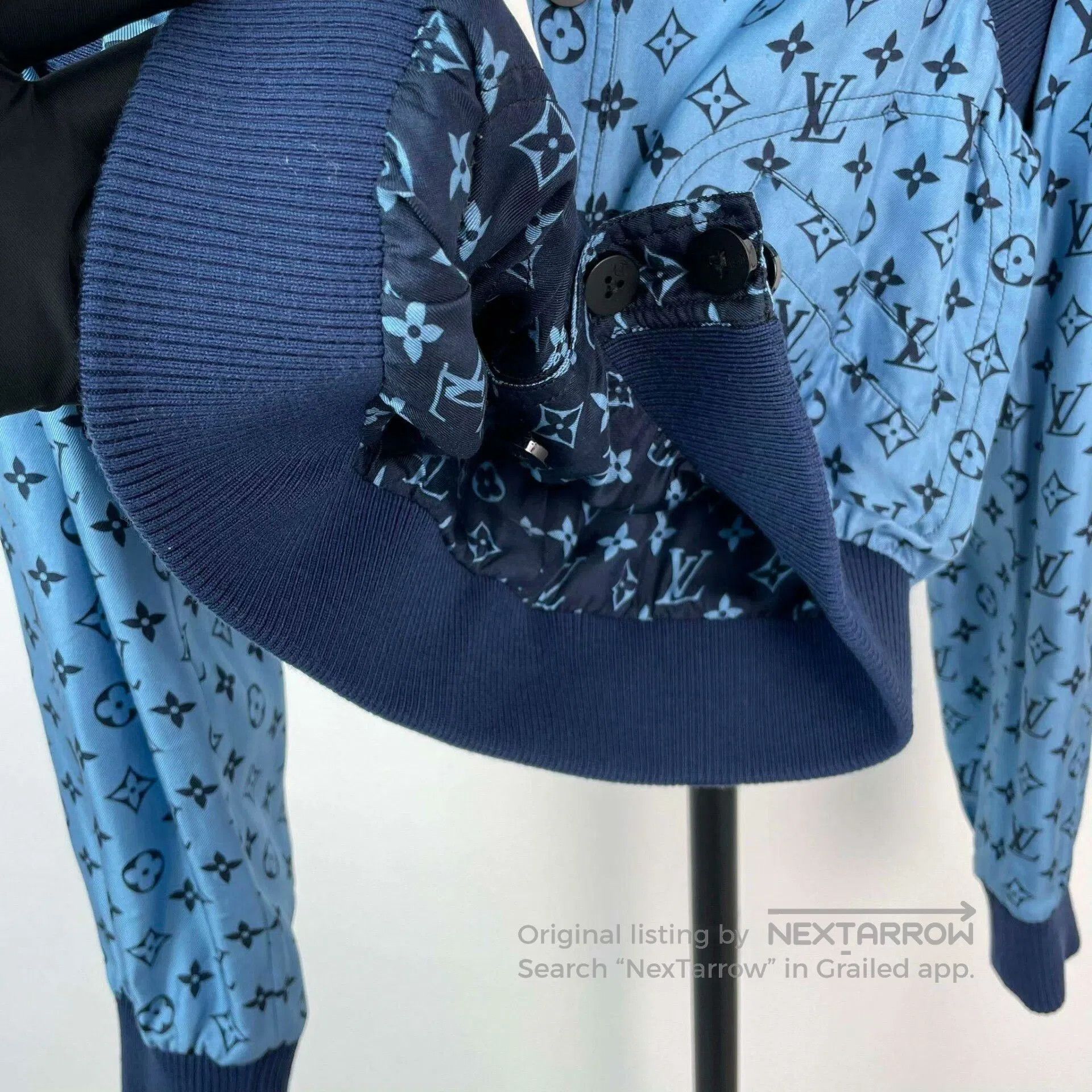 Louis Vuitton Louis Vuitton Blue Silk Monogram Coat. Size XS / US 0-2 / IT 36-38 - 9 Thumbnail